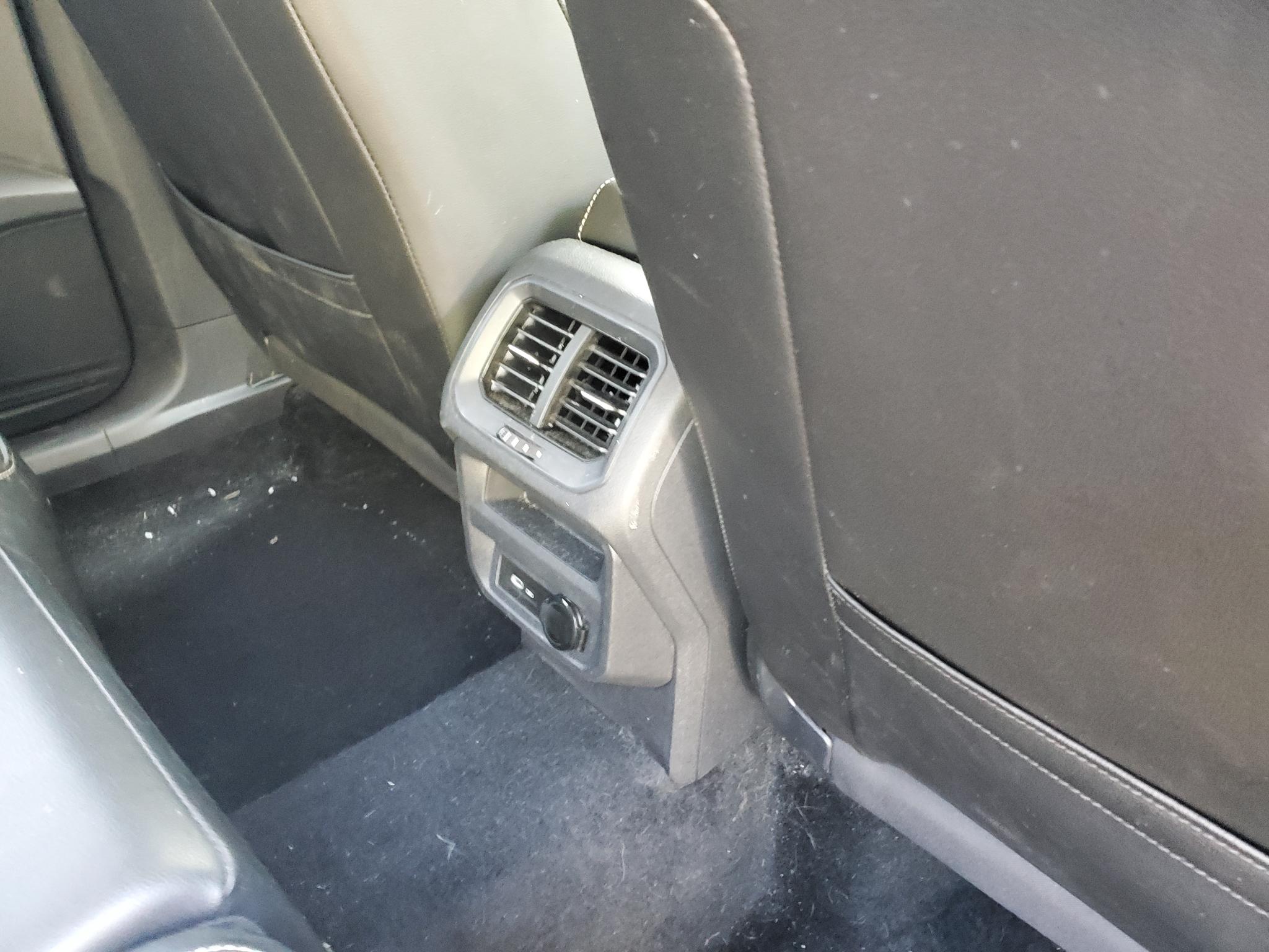 Volkswagen Tiguan 2.0T SE FWD 2024