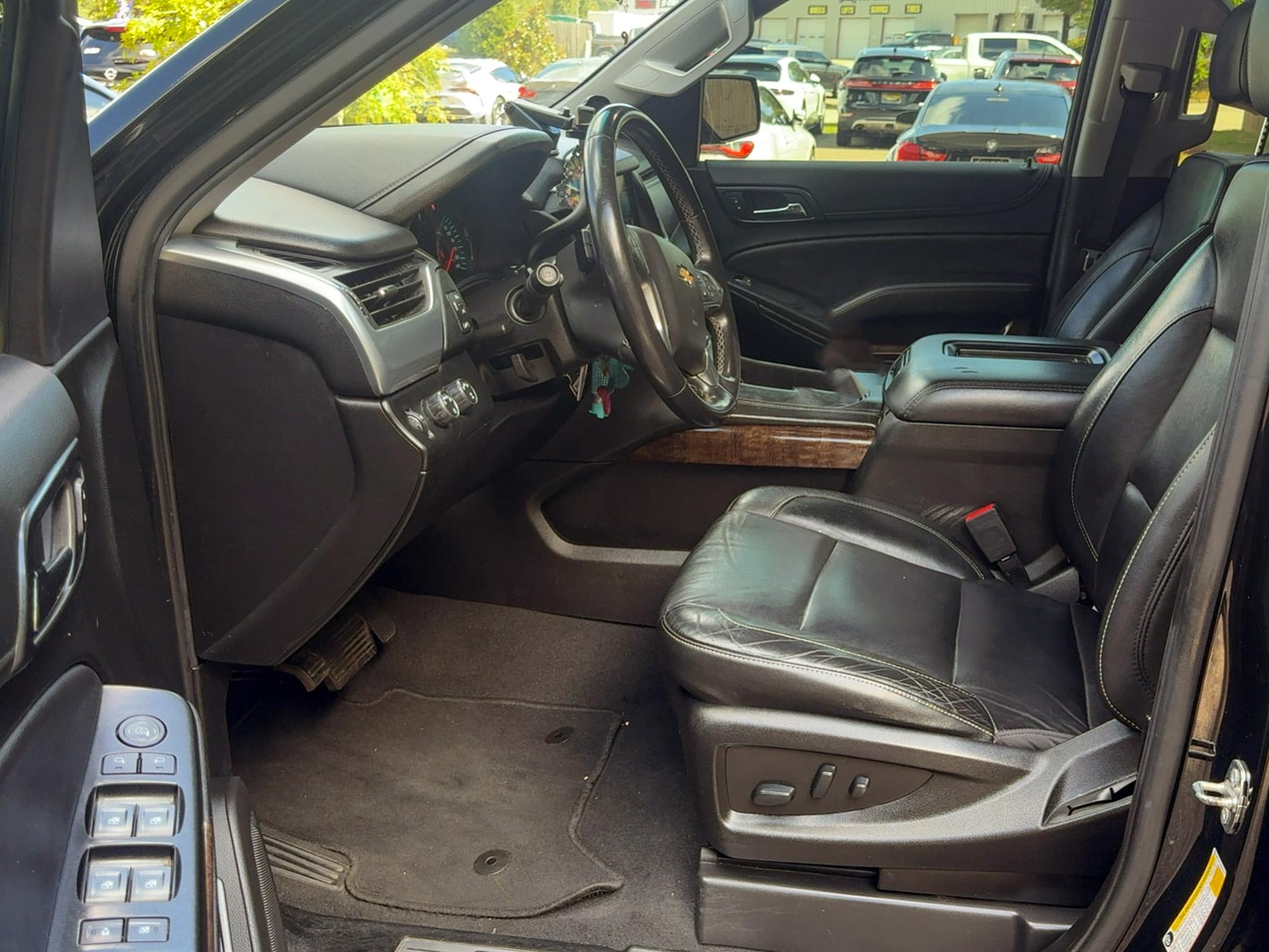 Chevrolet Tahoe 4WD 4dr LT 2019