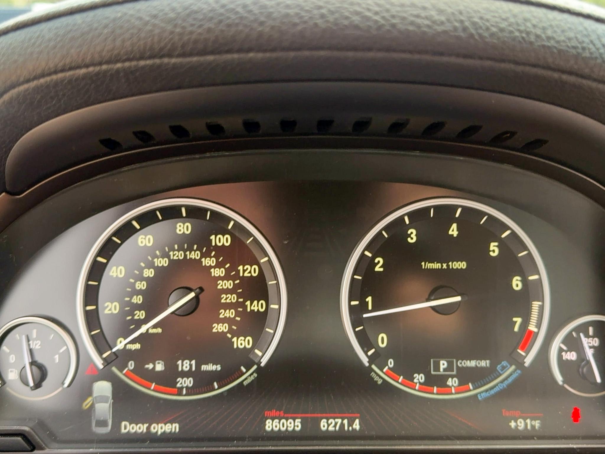 BMW 7 Series 4dr Sdn 750i RWD 2012