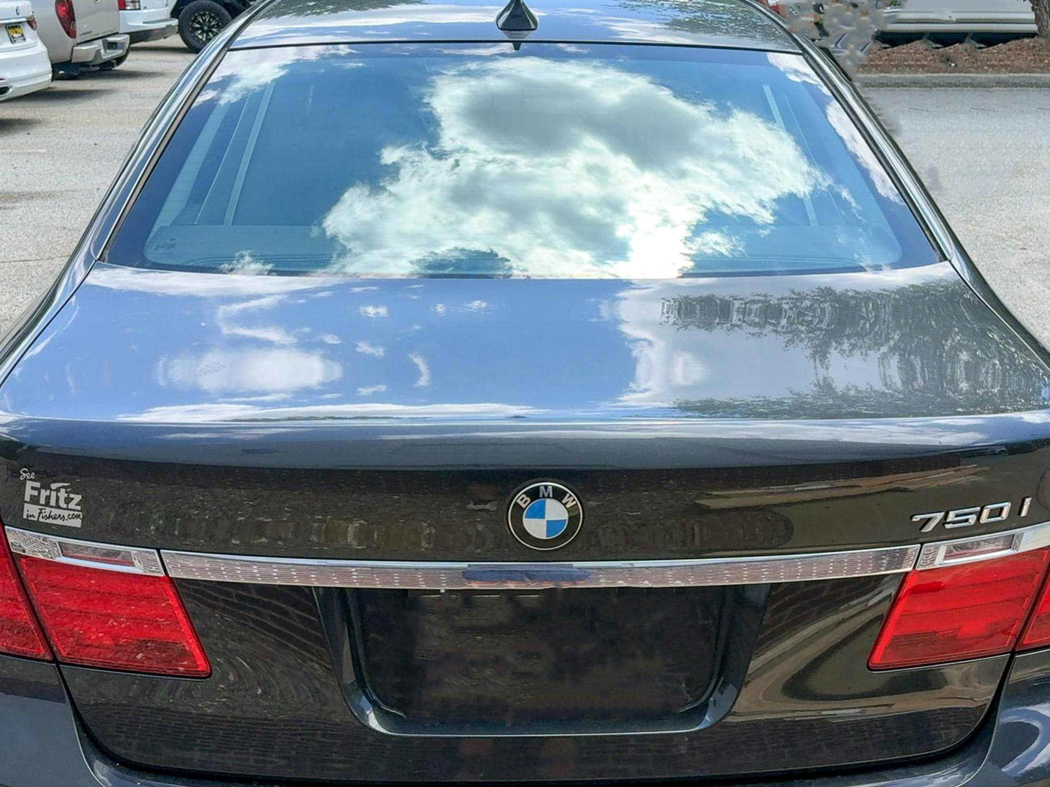 BMW 7 Series 4dr Sdn 750i RWD 2012