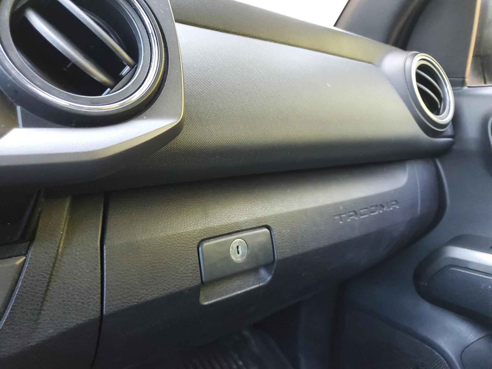 Toyota Tacoma  2017