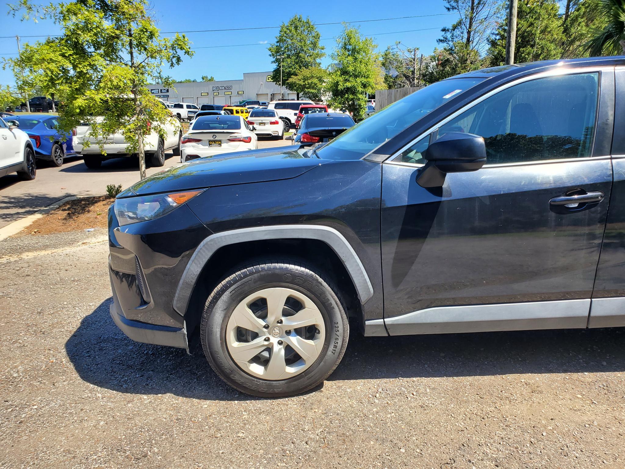 Toyota RAV4 LE 2022