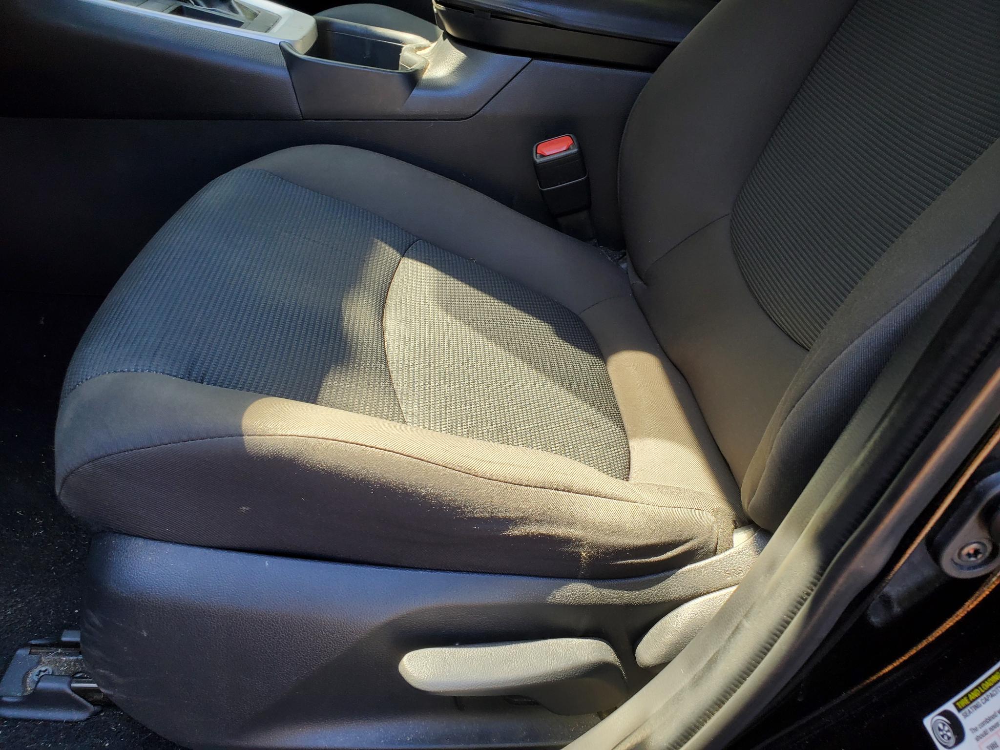 Toyota RAV4 LE 2022