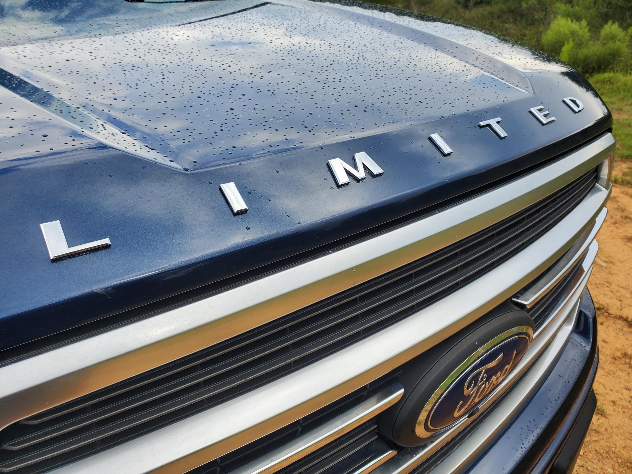Ford F-150 4WD SuperCrew 145" Limited 2018