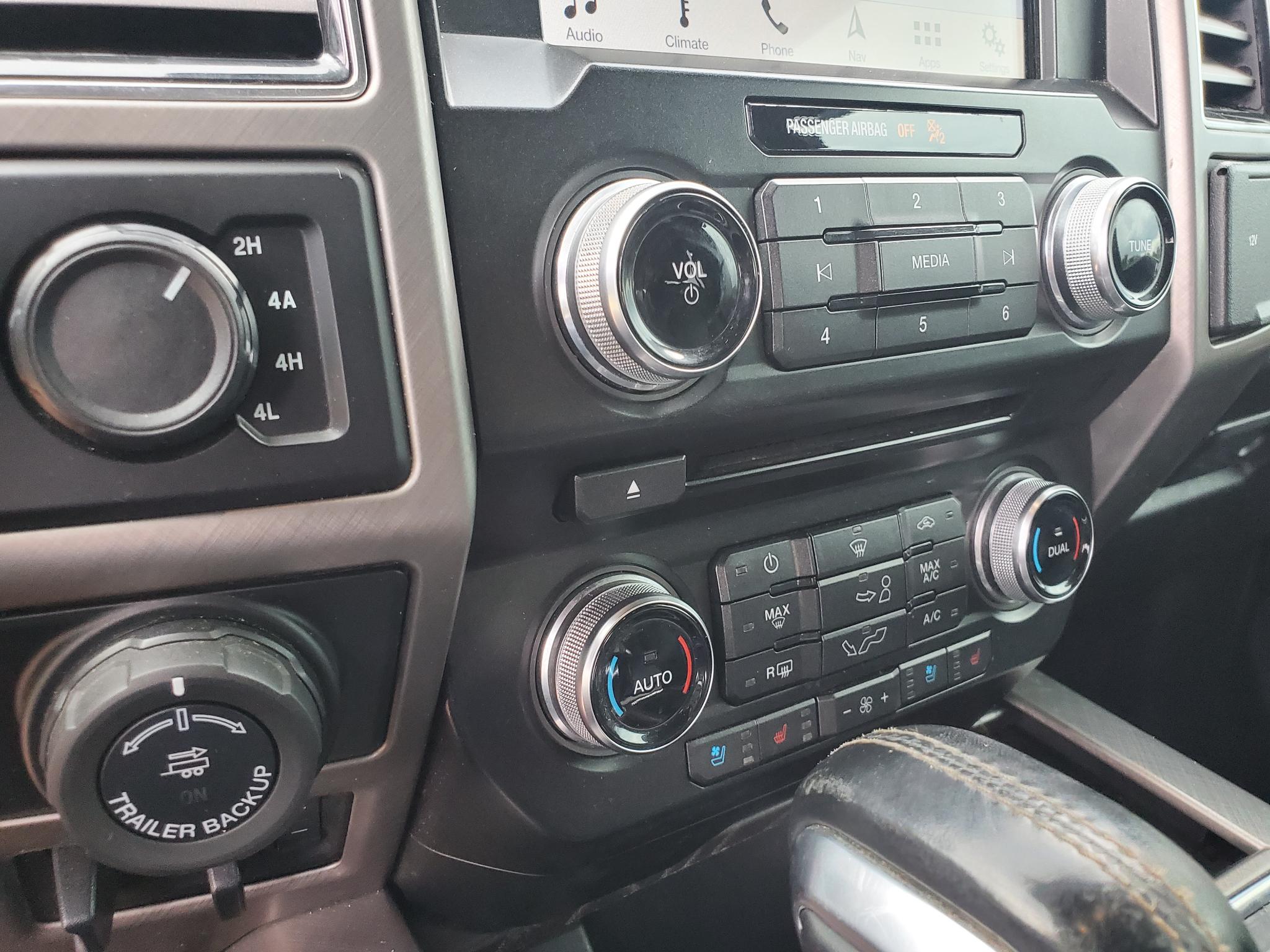 Ford F-150 4WD SuperCrew 145" Limited 2018