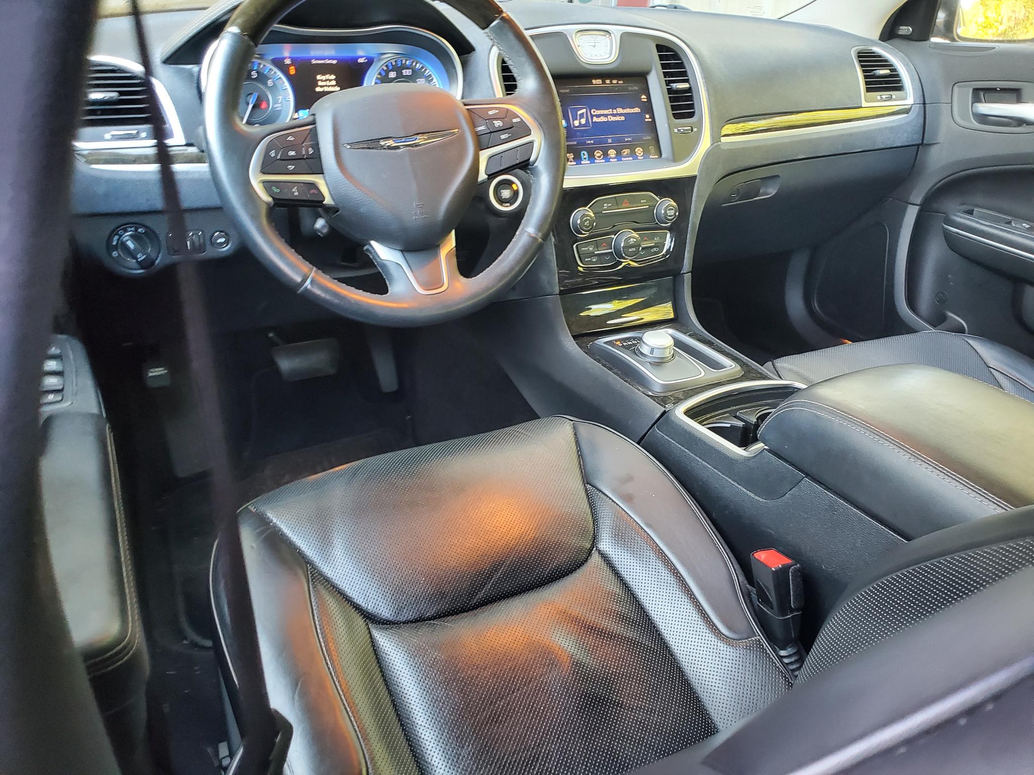 Chrysler 300 4dr Sdn 300C RWD 2016