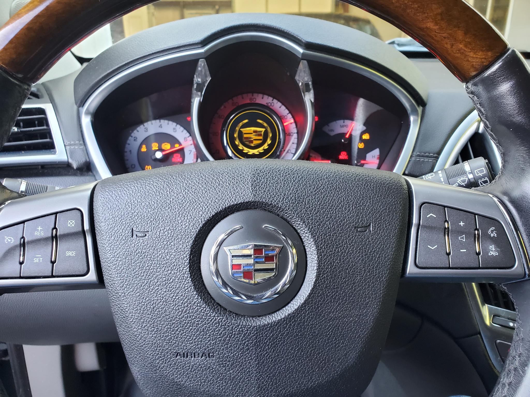 Cadillac SRX FWD 4dr Luxury Collection 2011