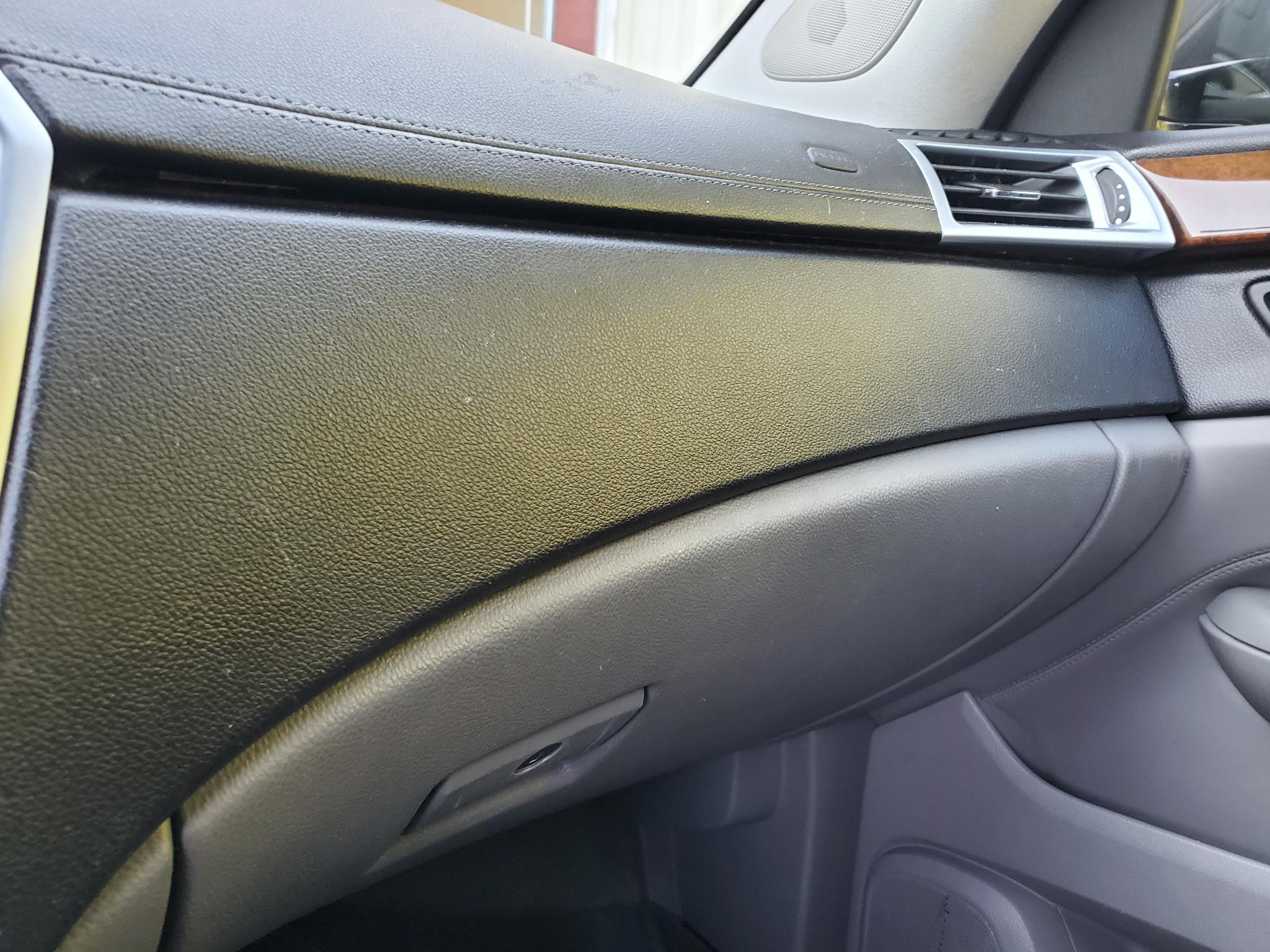 Cadillac SRX FWD 4dr Luxury Collection 2011