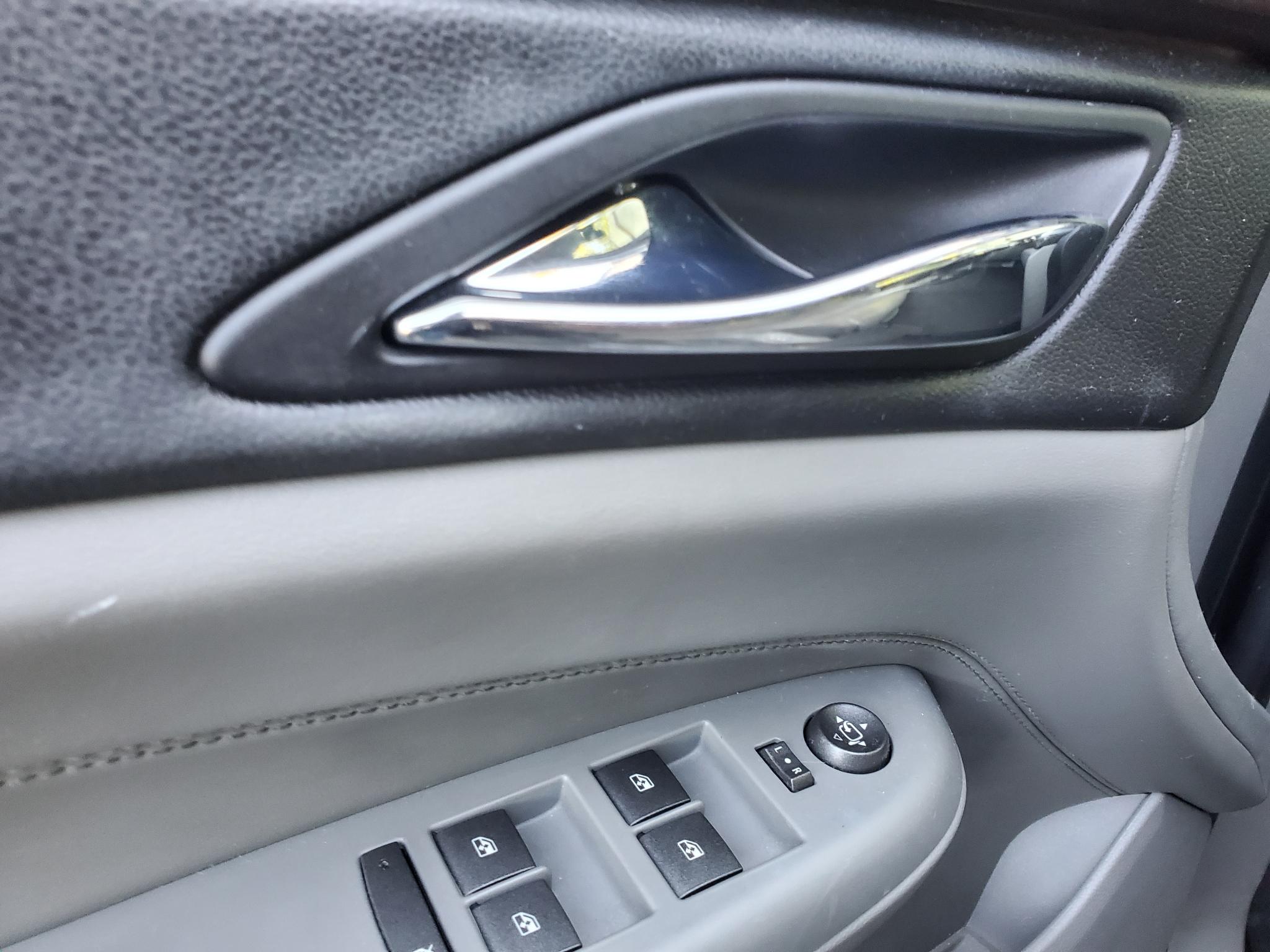 Cadillac SRX FWD 4dr Luxury Collection 2011