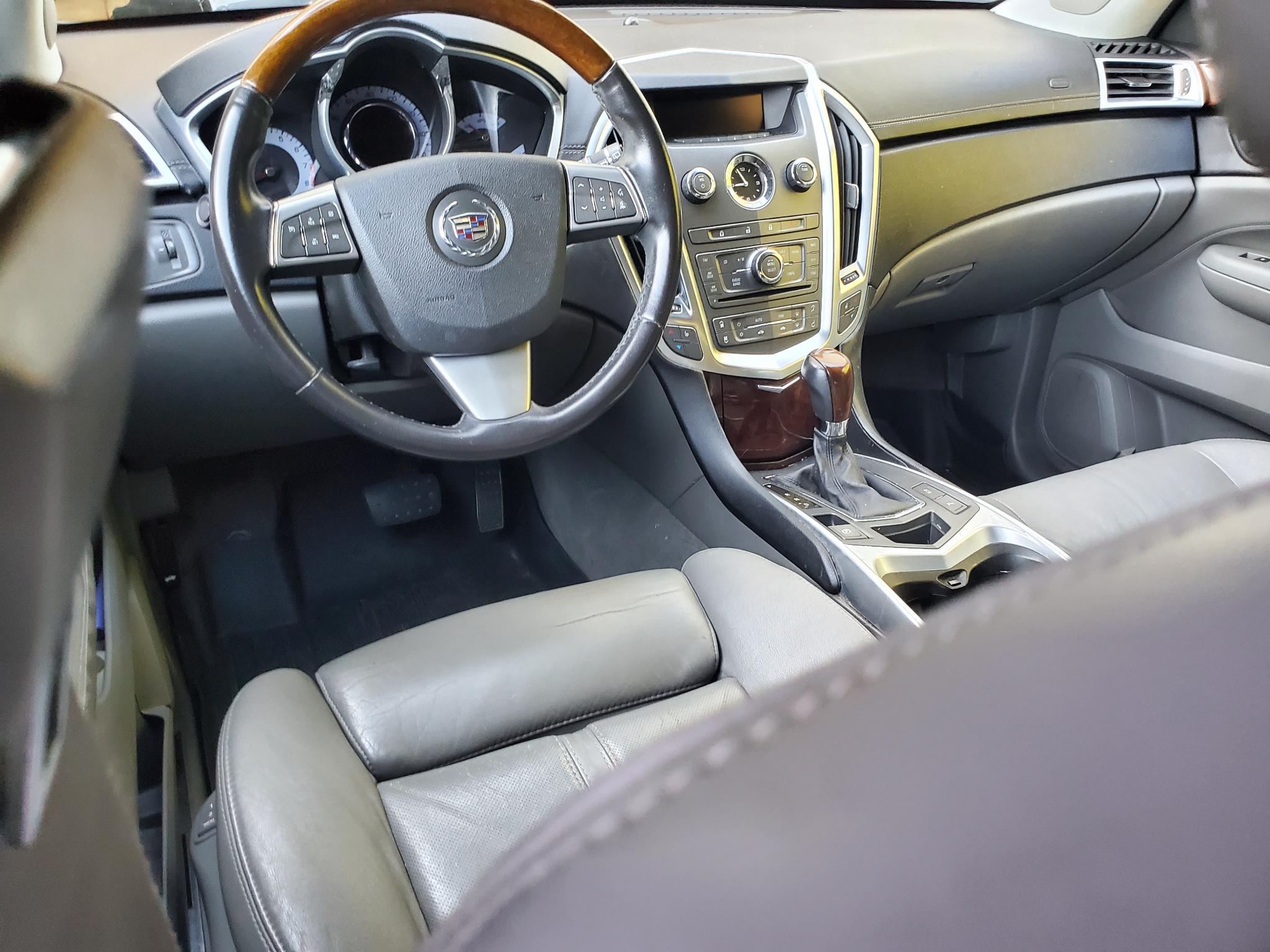 Cadillac SRX FWD 4dr Luxury Collection 2011