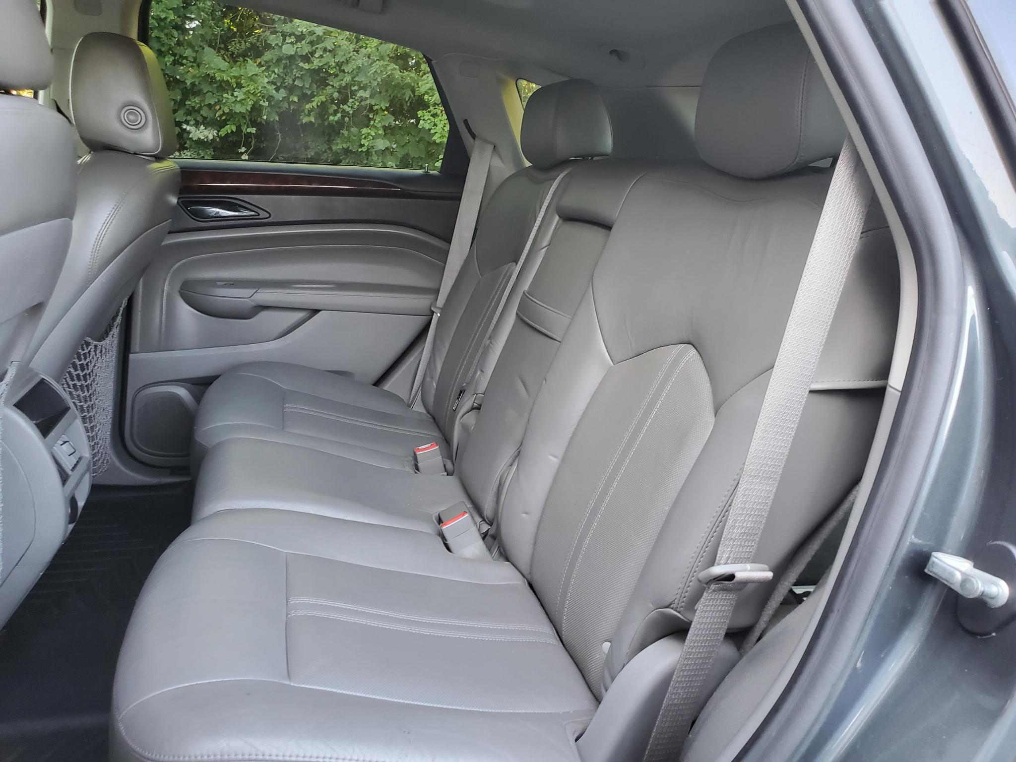 Cadillac SRX FWD 4dr Luxury Collection 2011