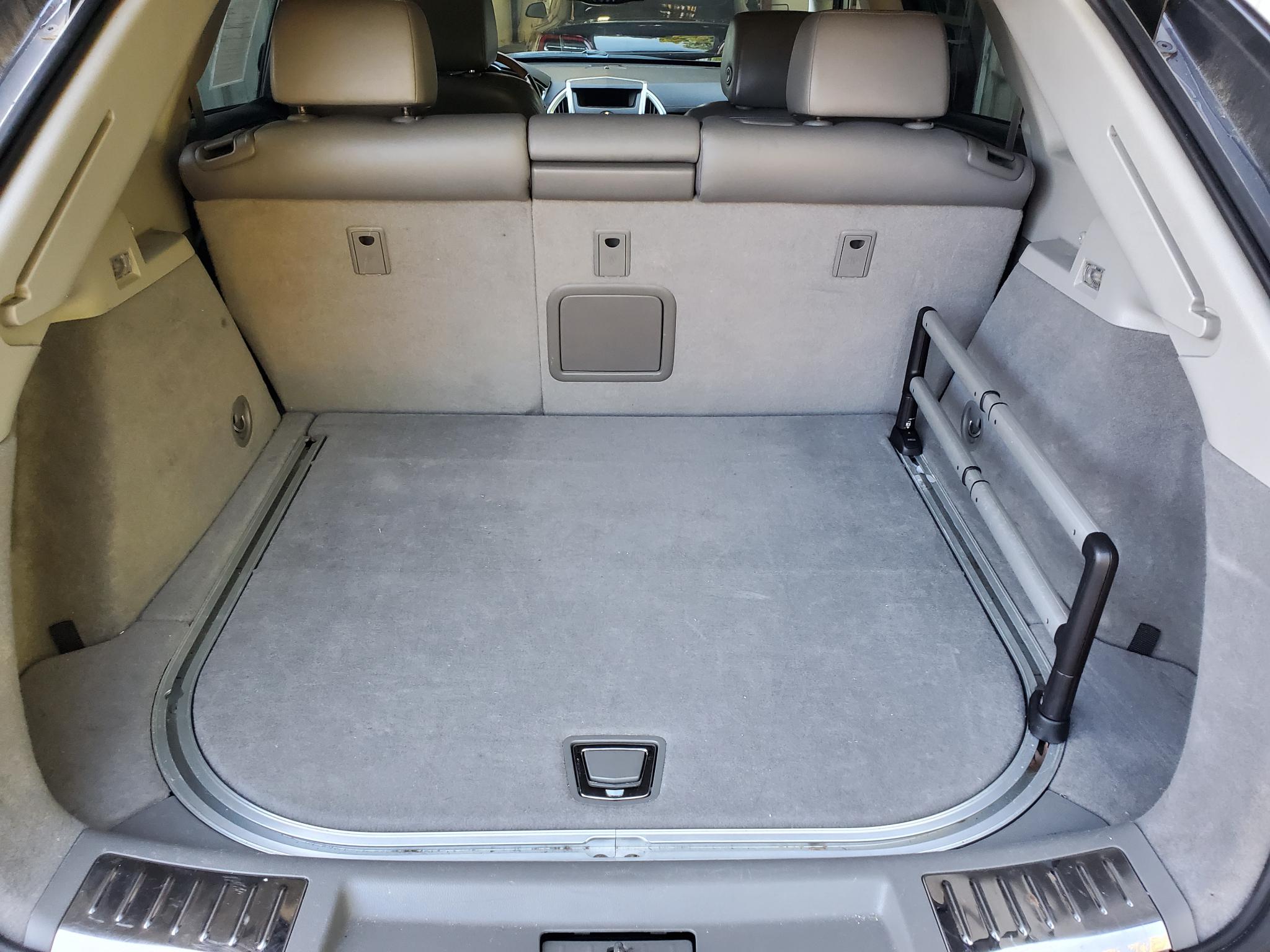 Cadillac SRX FWD 4dr Luxury Collection 2011