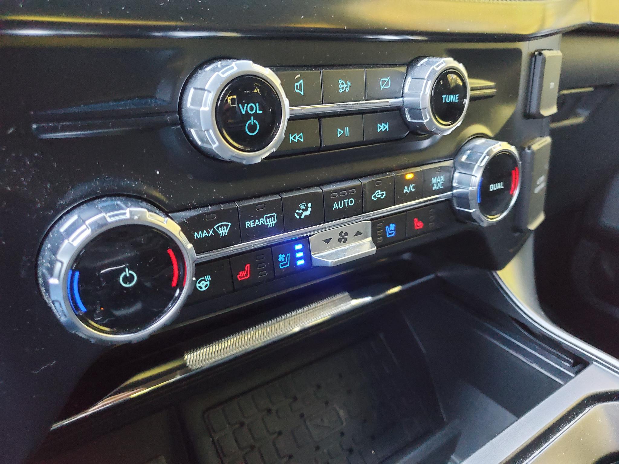 Ford F-150 Lariat 4WD SuperCrew 5.5' Box 2024