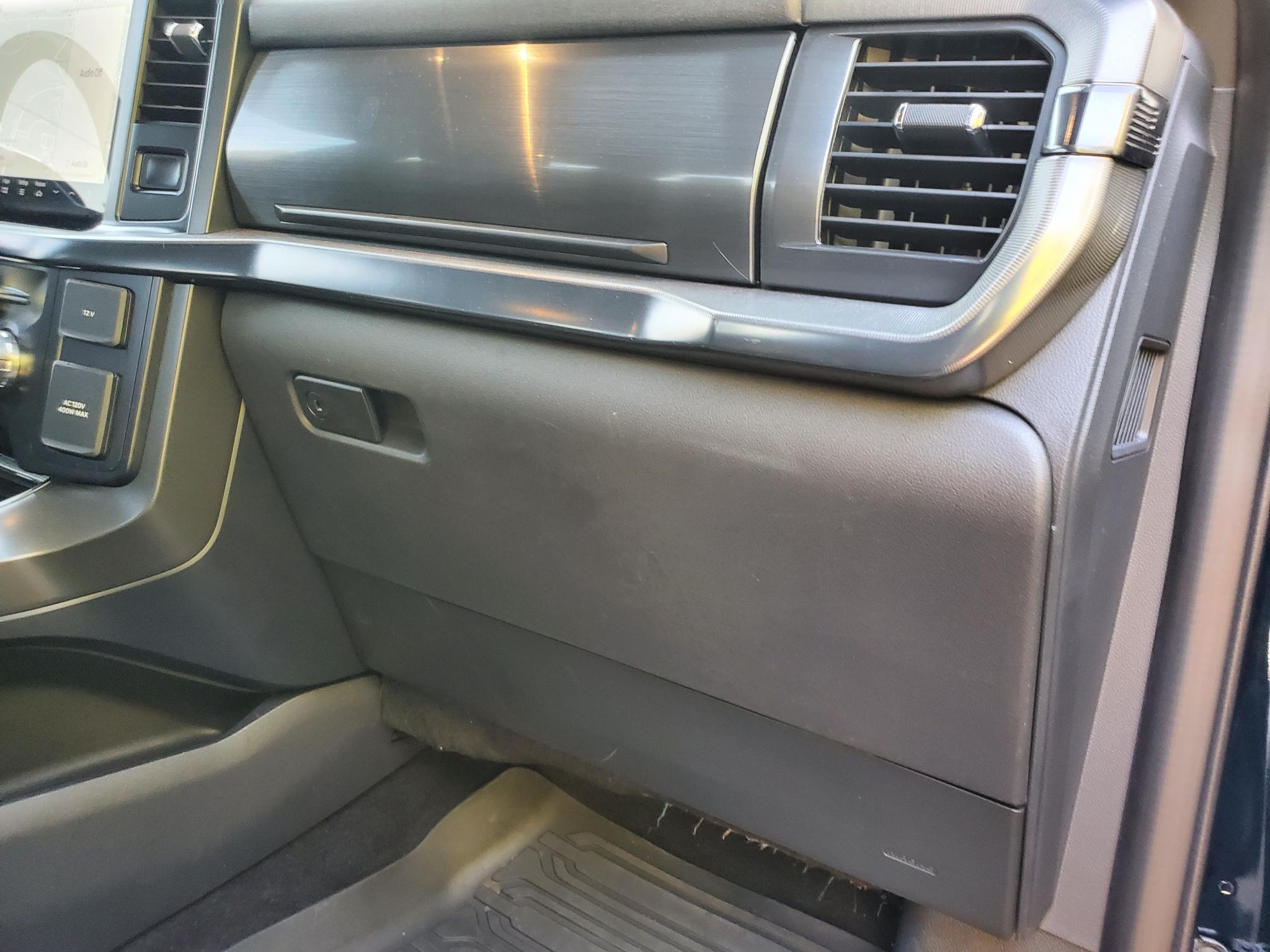 Ford F-150 Lariat 4WD SuperCrew 5.5' Box 2024