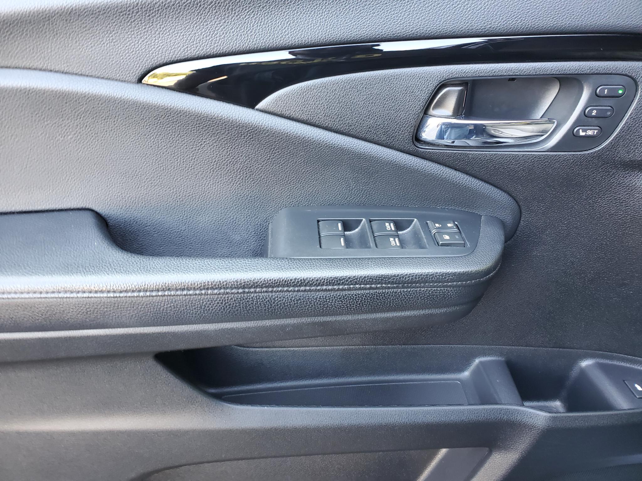 Honda Passport Touring FWD 2021