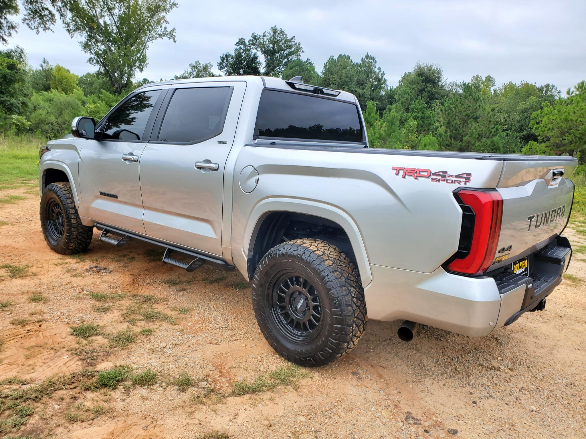 Toyota Tundra 4WD SR5 CrewMax 5.5' Bed (Natl) 2024