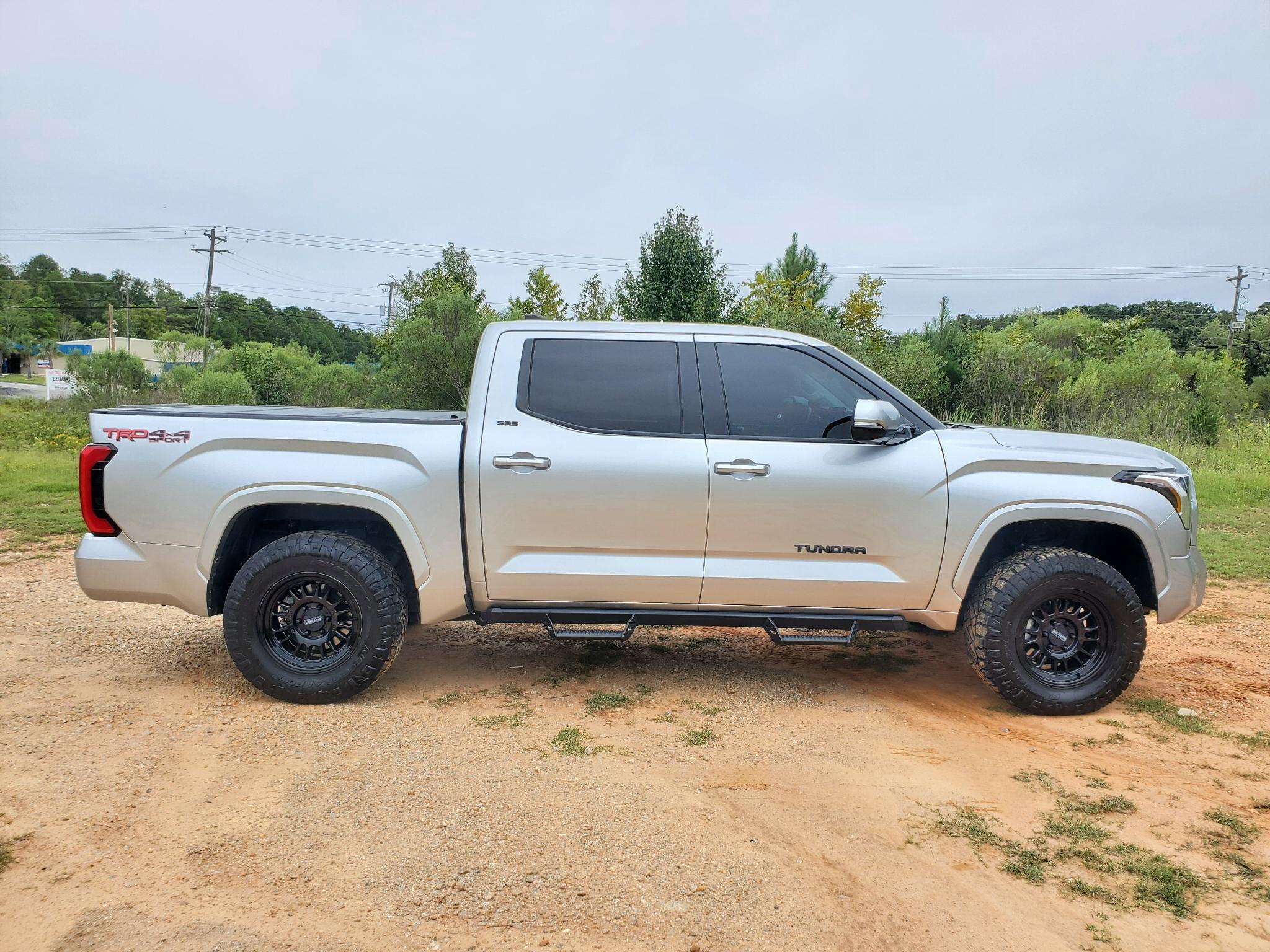 Toyota Tundra 4WD SR5 CrewMax 5.5' Bed (Natl) 2024
