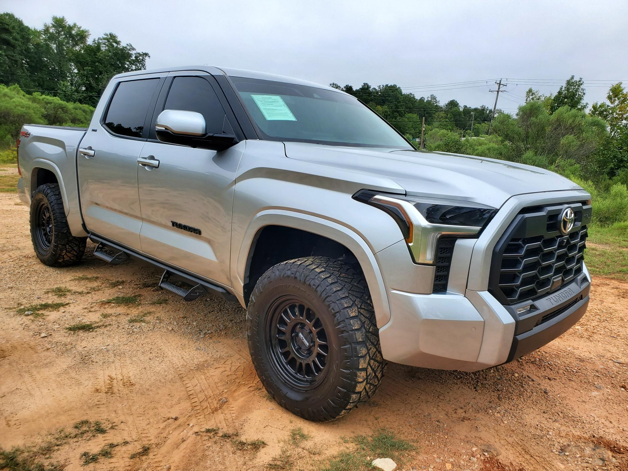 Toyota Tundra 4WD SR5 CrewMax 5.5' Bed (Natl) 2024