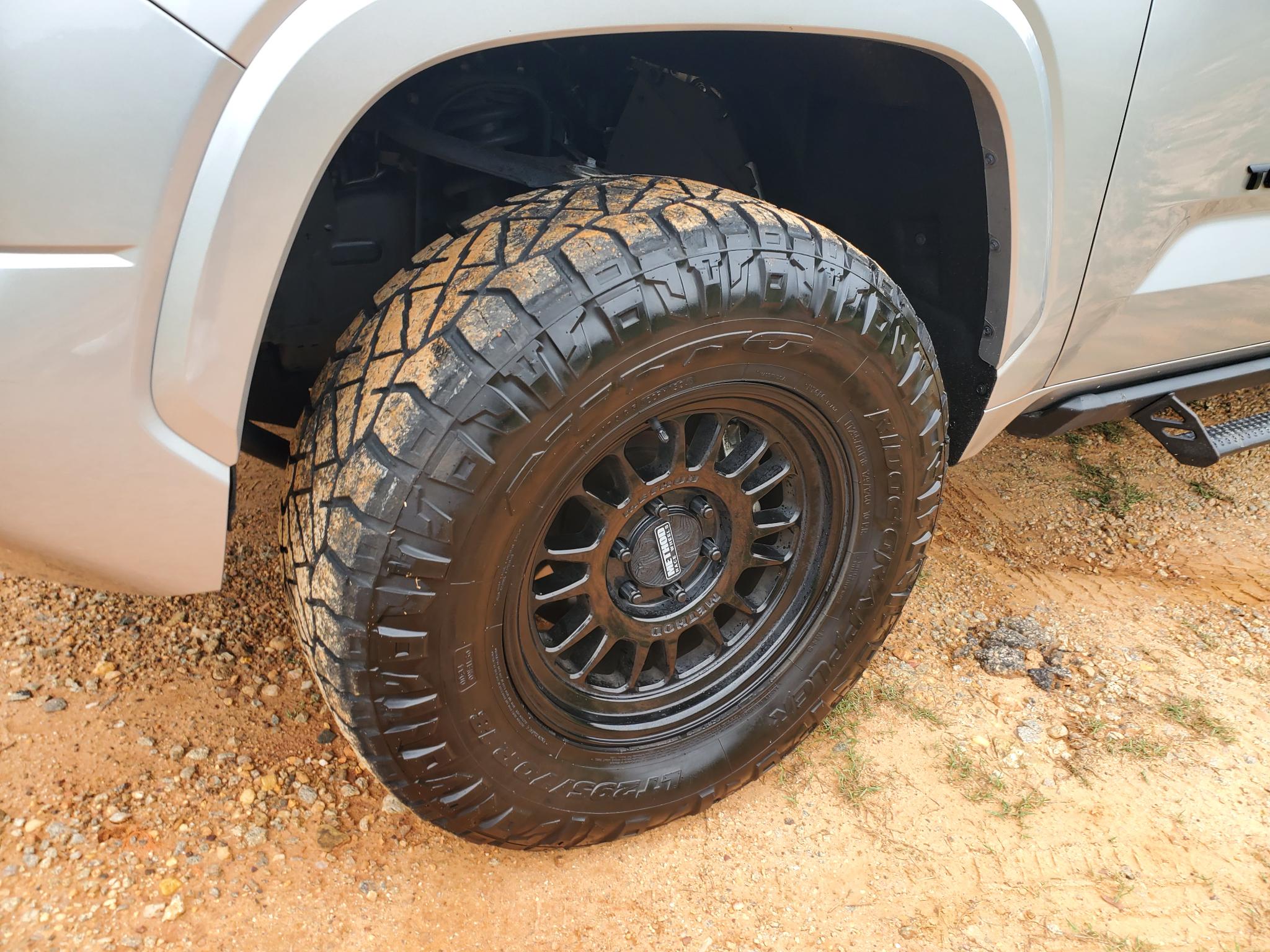 Toyota Tundra 4WD SR5 CrewMax 5.5' Bed (Natl) 2024