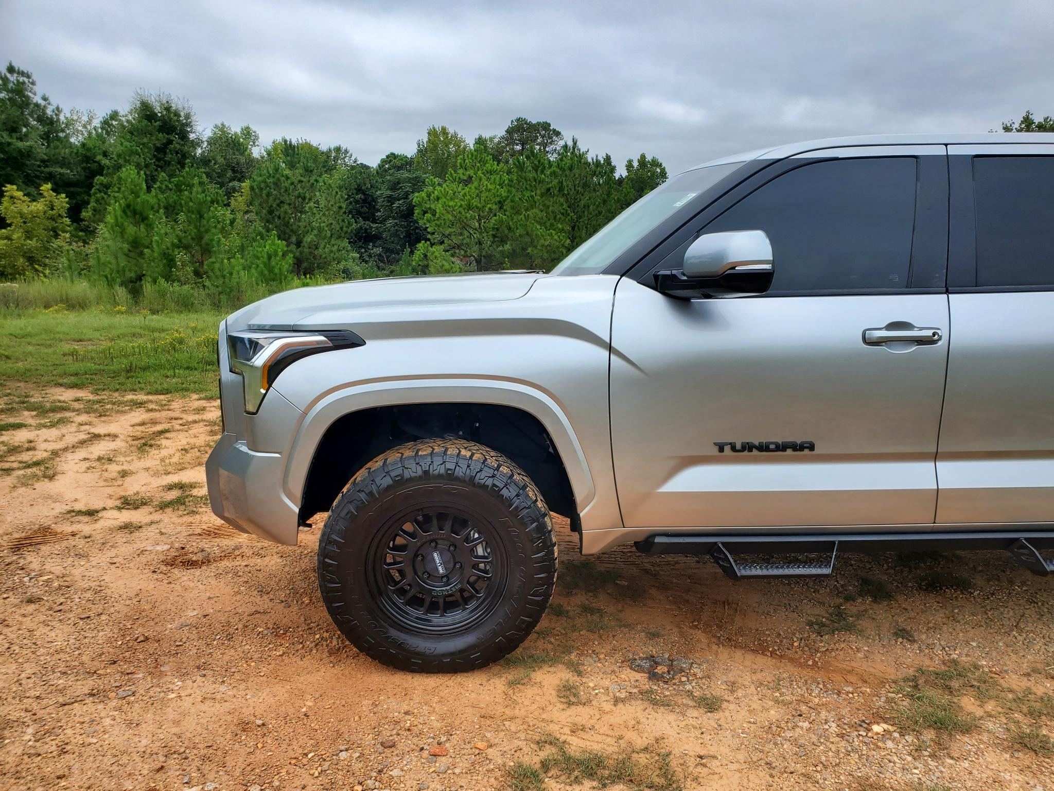 Toyota Tundra 4WD SR5 CrewMax 5.5' Bed (Natl) 2024