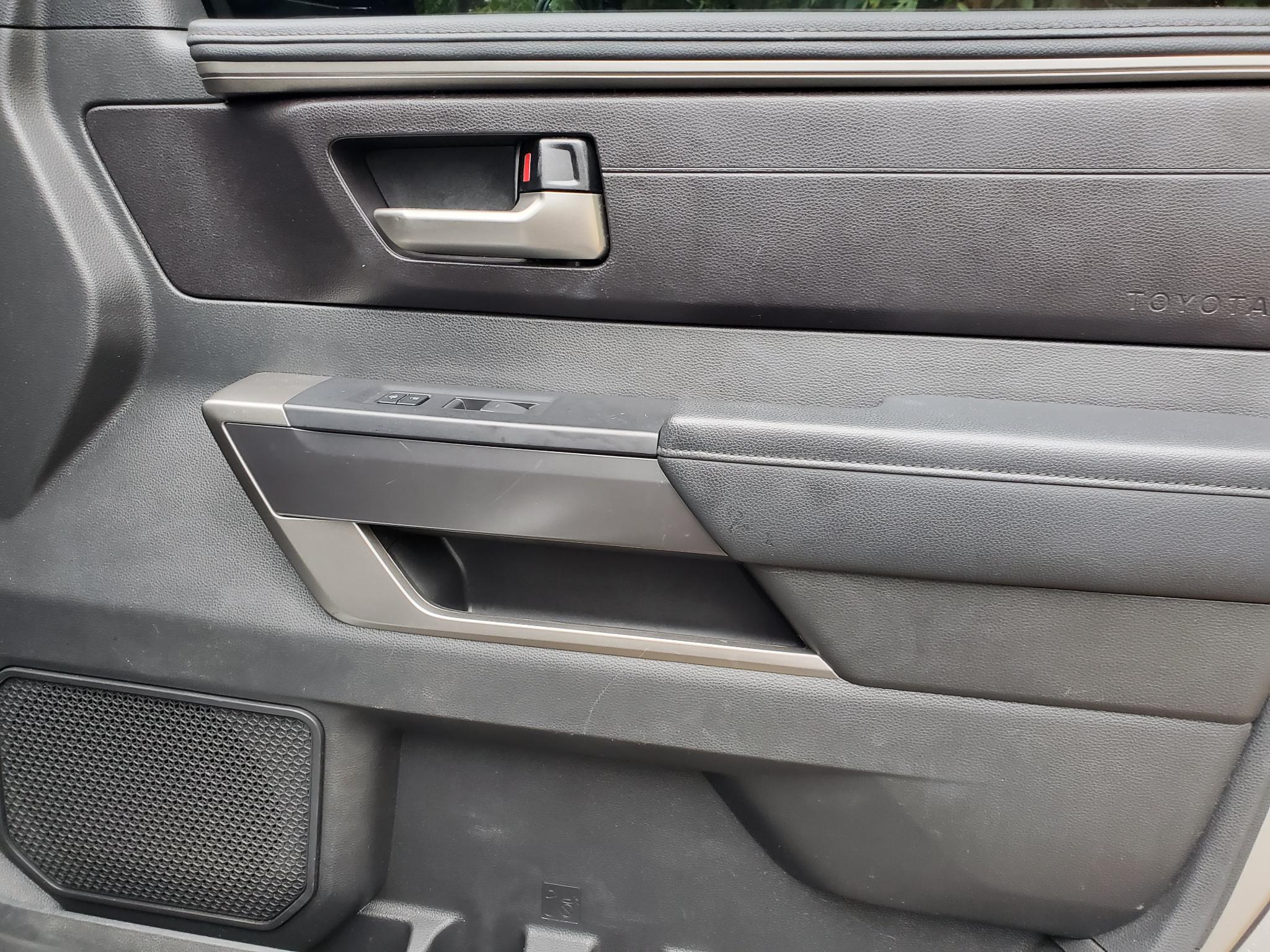 Toyota Tundra 4WD SR5 CrewMax 5.5' Bed (Natl) 2024