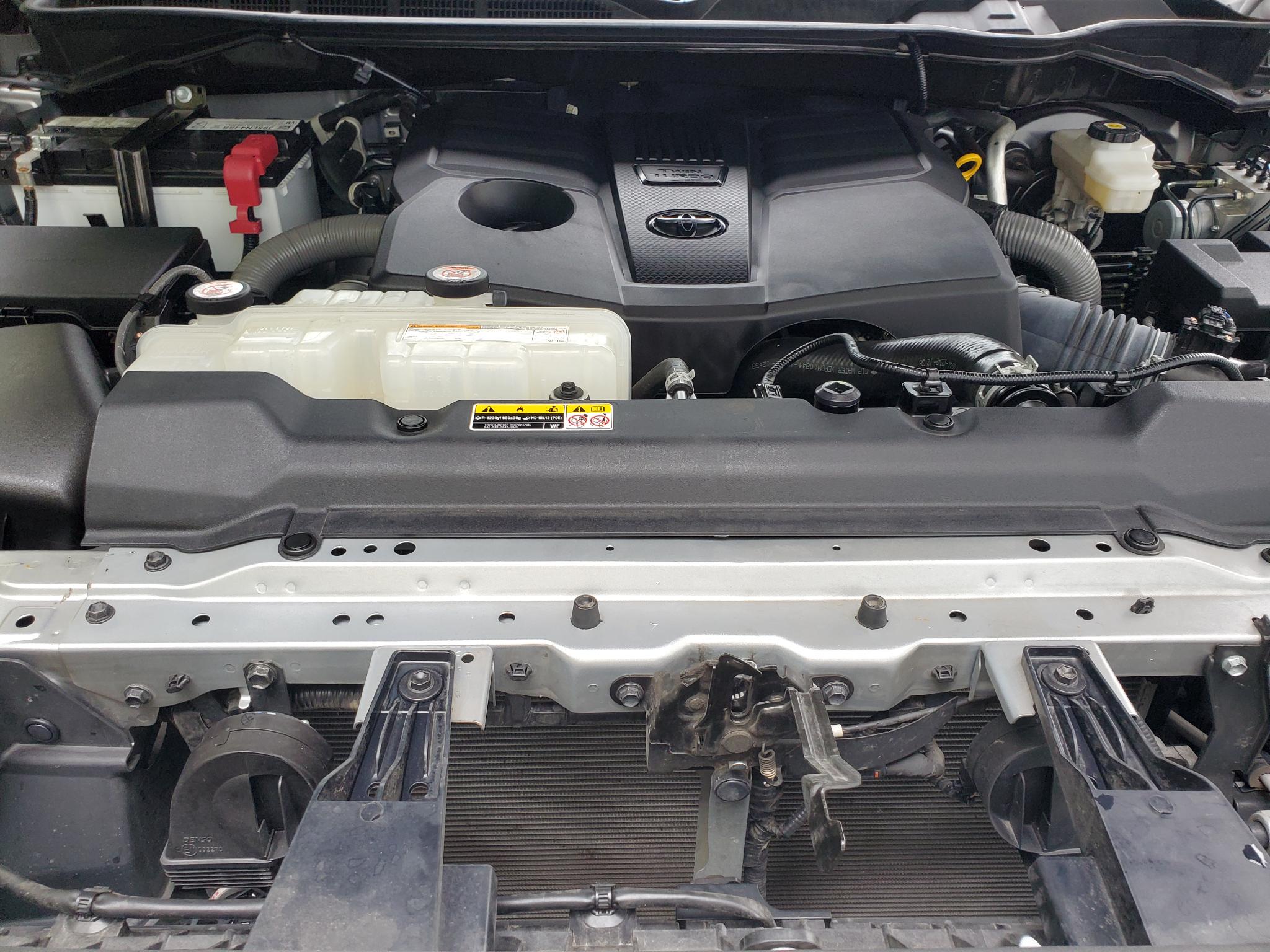 Toyota Tundra 4WD SR5 CrewMax 5.5' Bed (Natl) 2024