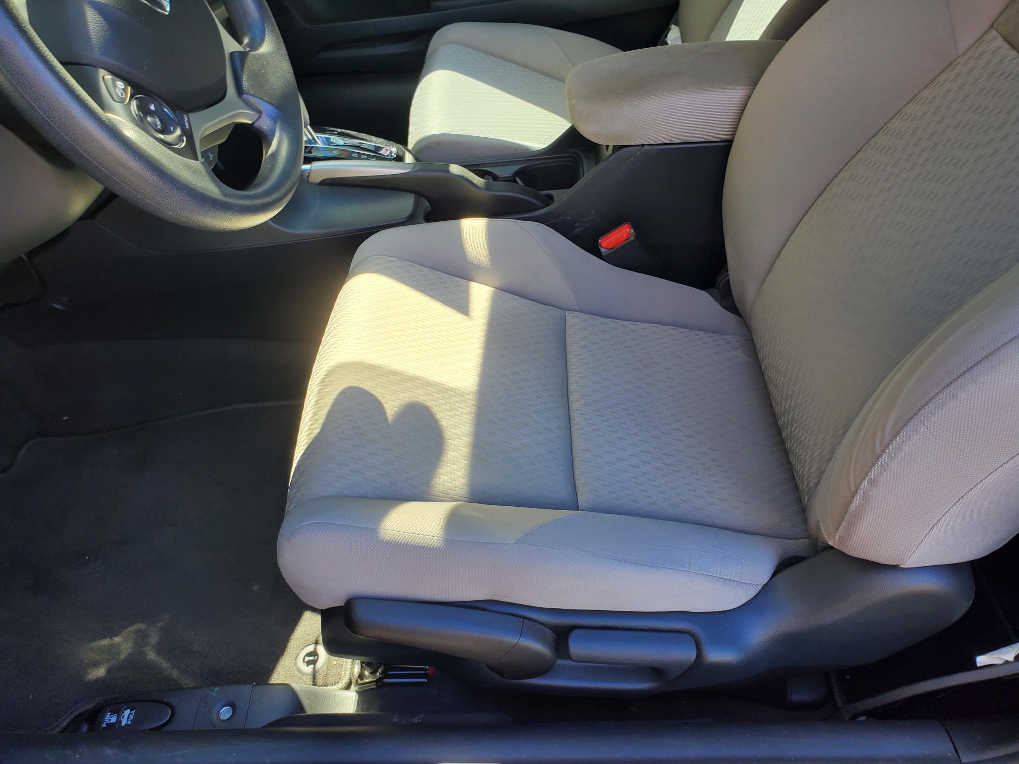 Honda Civic Coupe 2dr CVT LX 2015