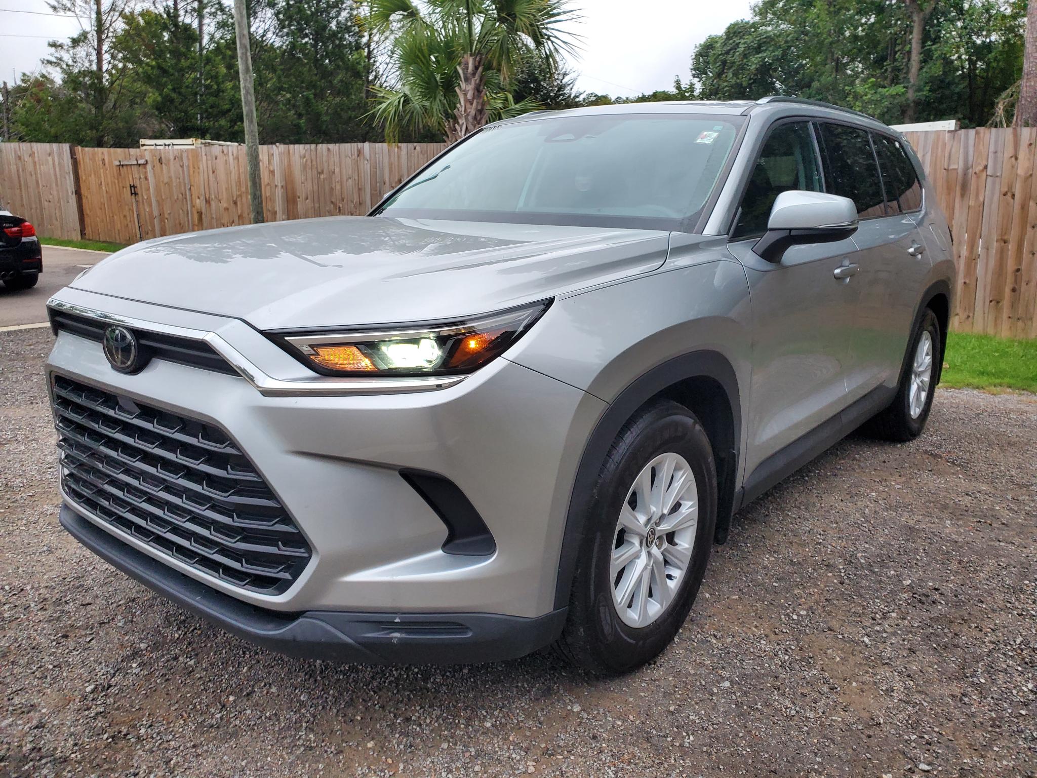 Toyota Grand Highlander XLE FWD (Natl) 2024