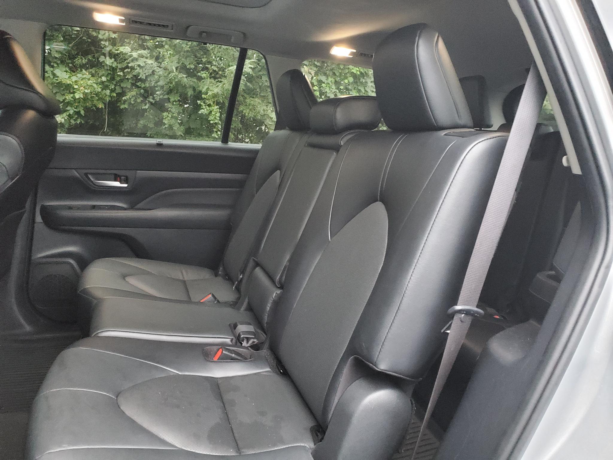 Toyota Grand Highlander XLE FWD (Natl) 2024