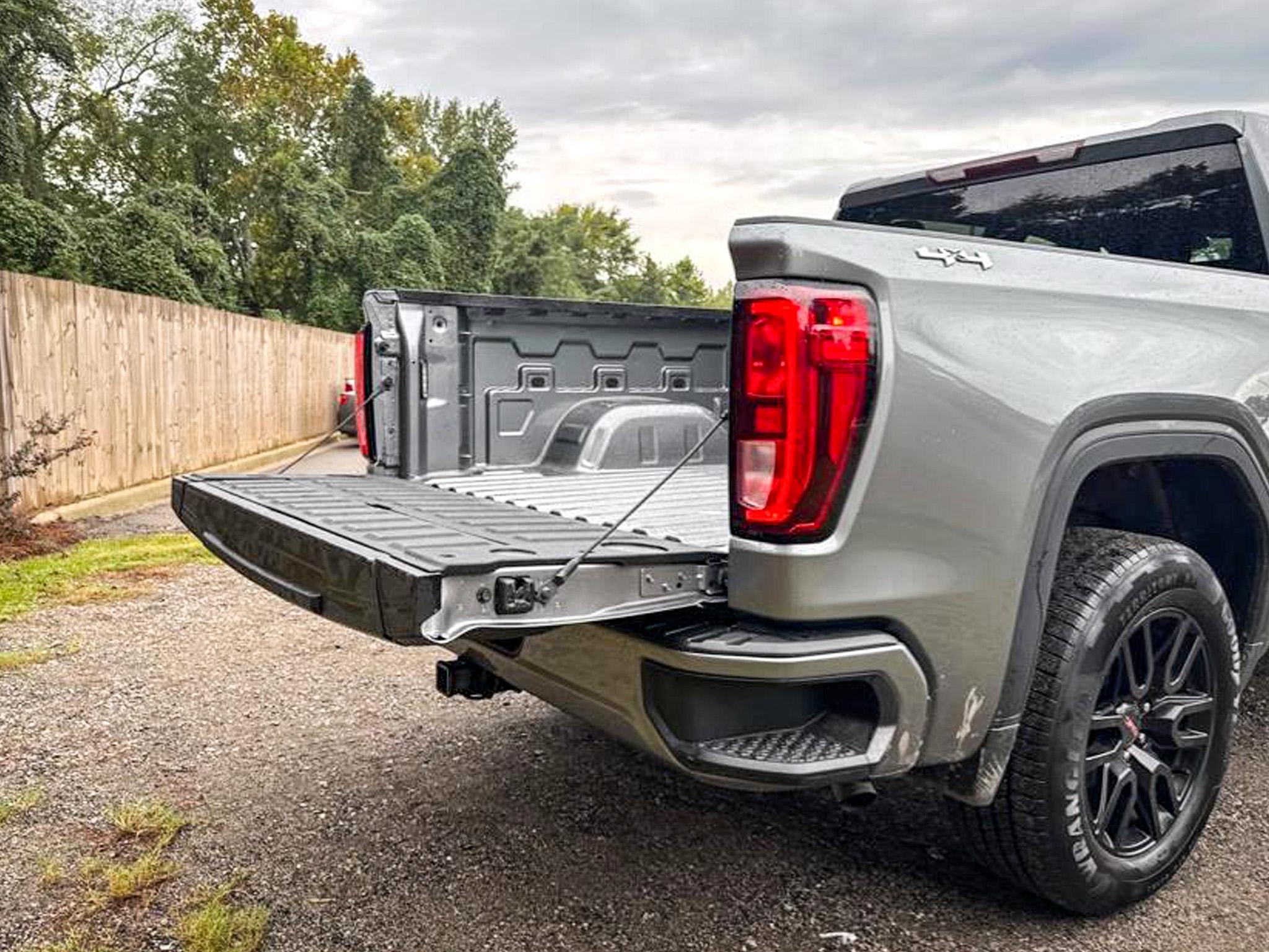 GMC Sierra 1500 4WD Crew Cab 147" Elevation 2020