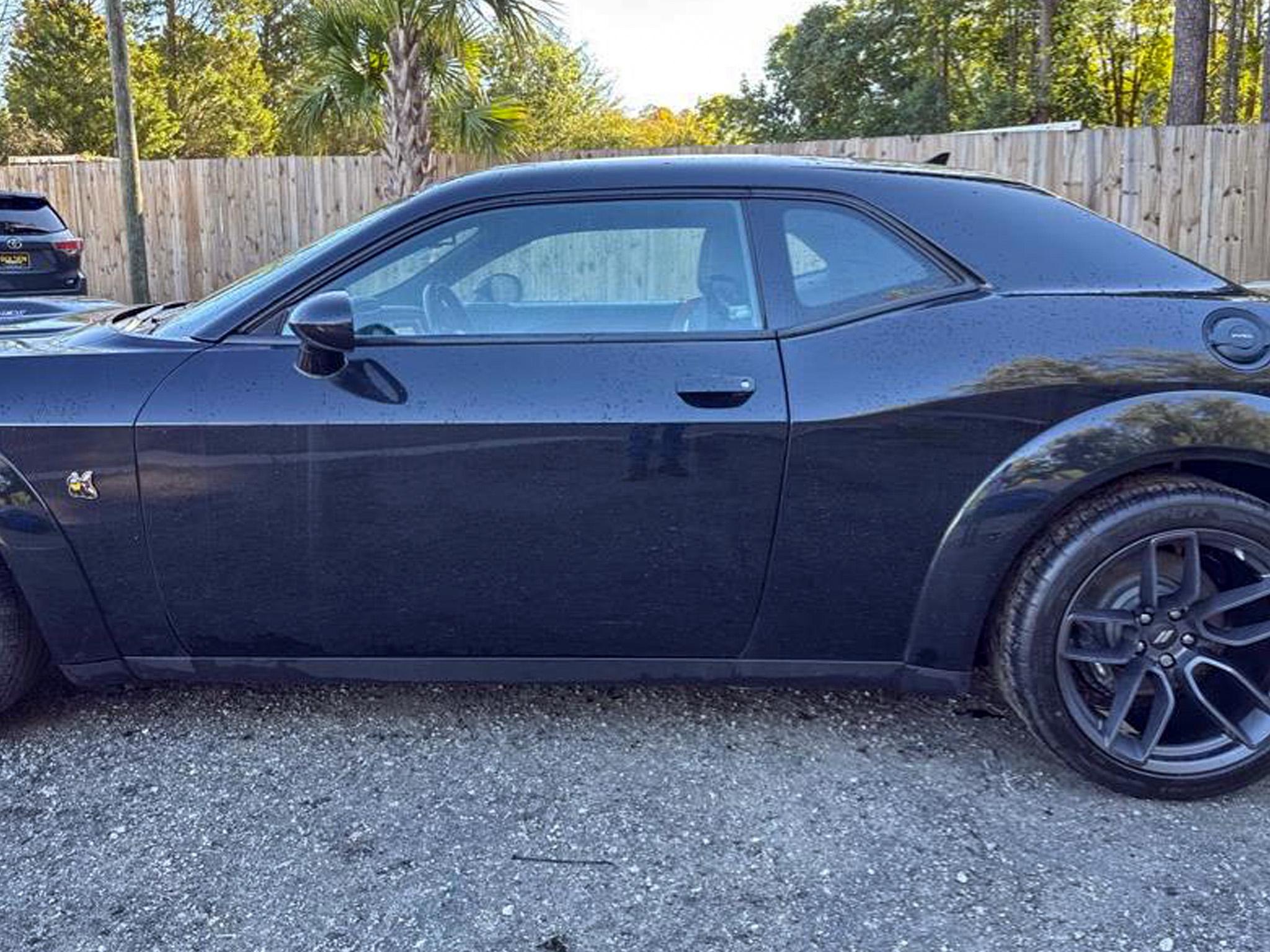 Dodge Challenger R/T Scat Pack Widebody RWD 2021