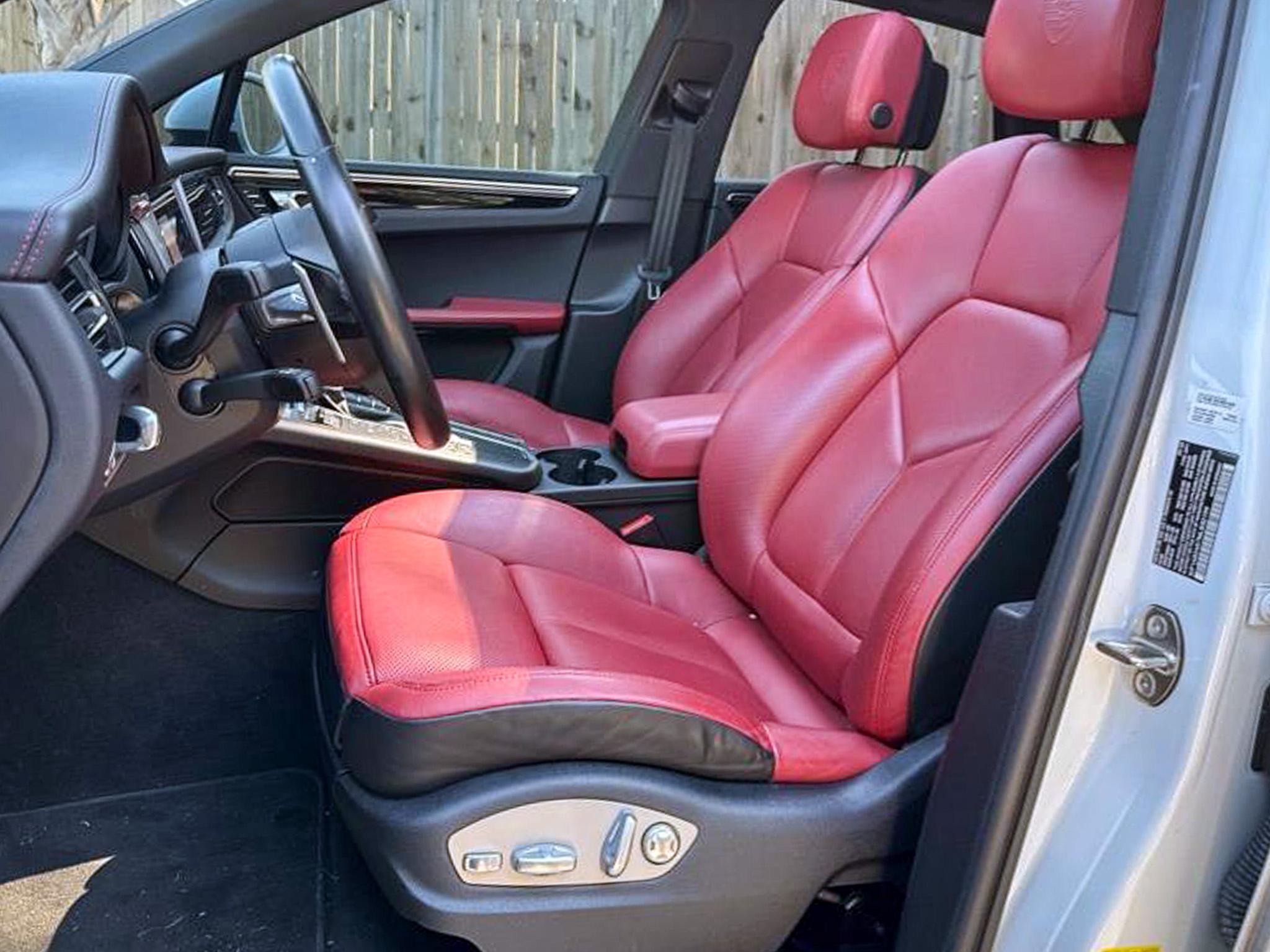 Porsche Macan  2021