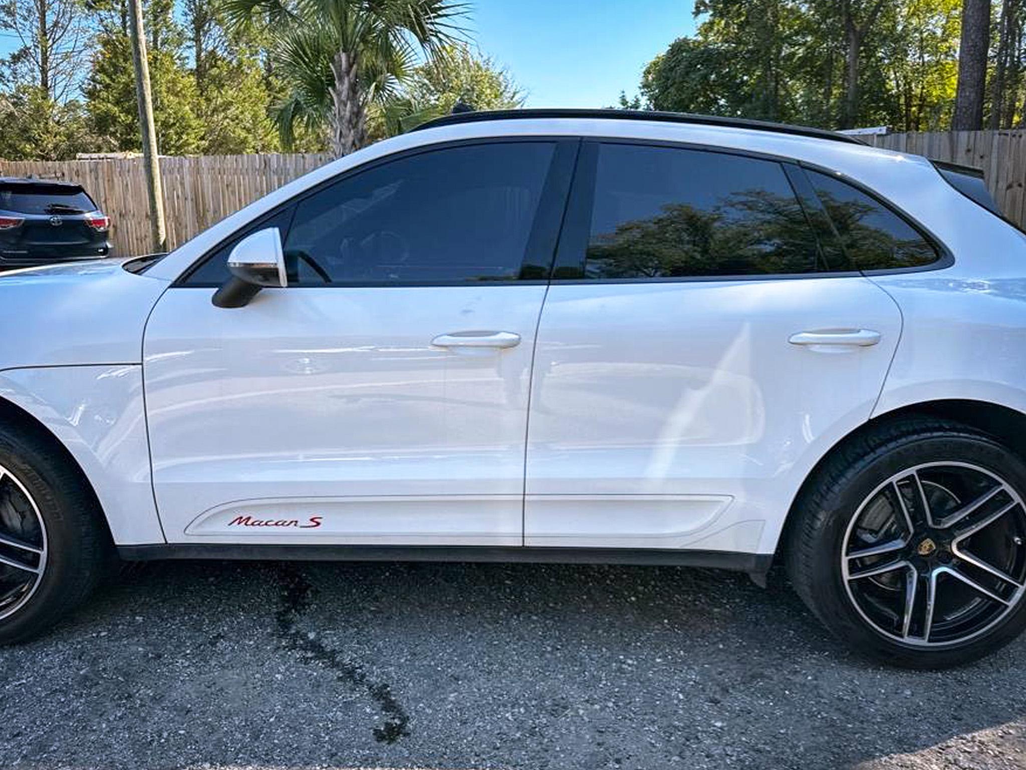 Porsche Macan  2021