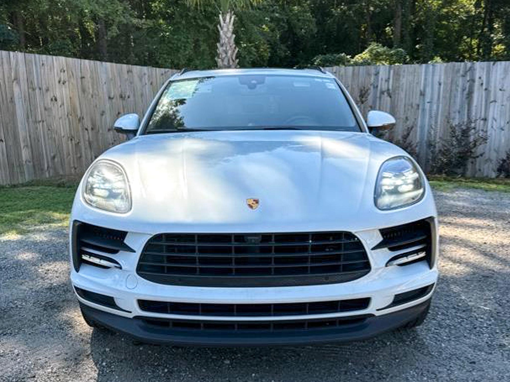 Porsche Macan  2021