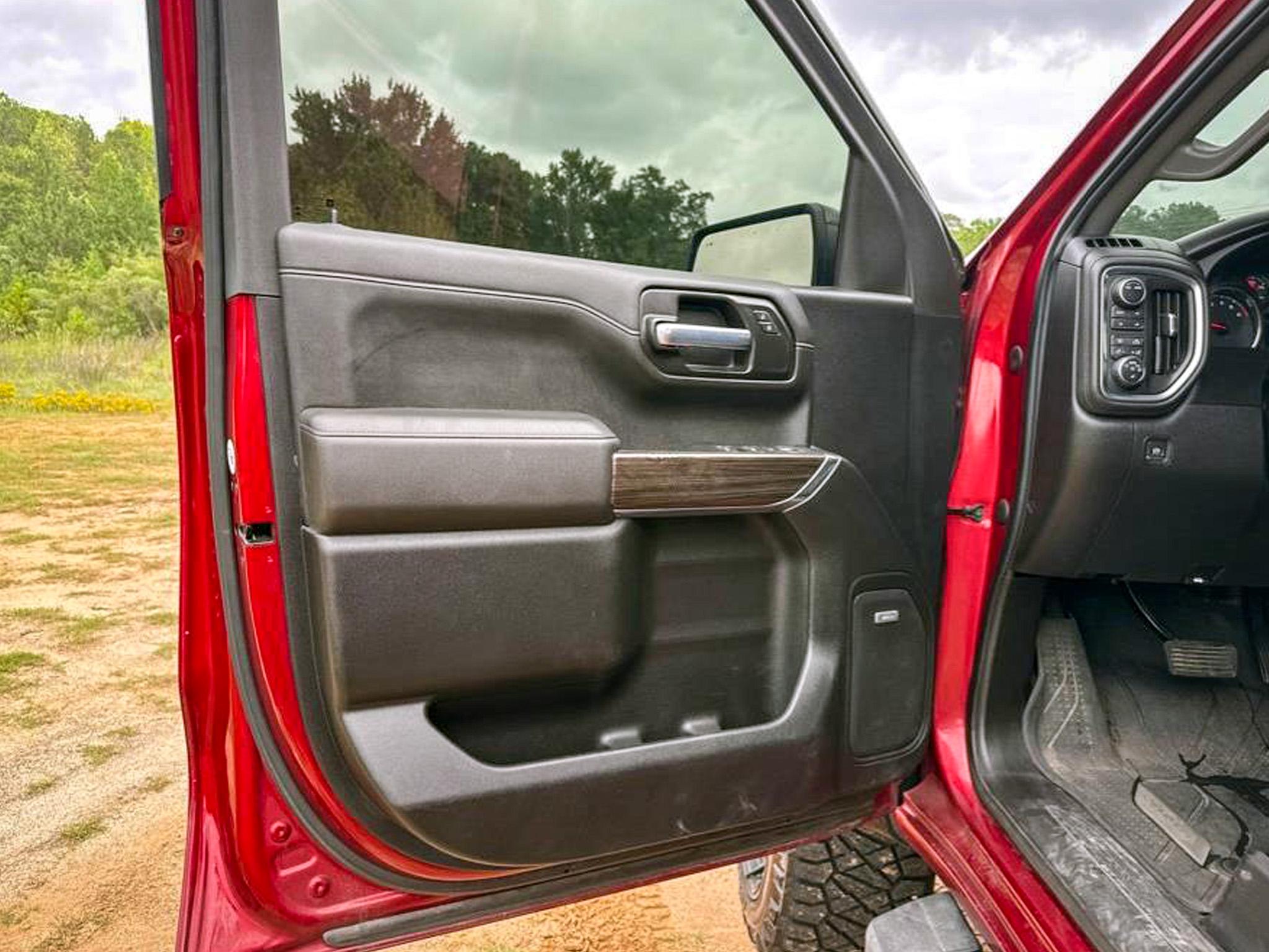 Chevrolet Silverado 1500 4WD Crew Cab 147" LT Trail Boss 2021