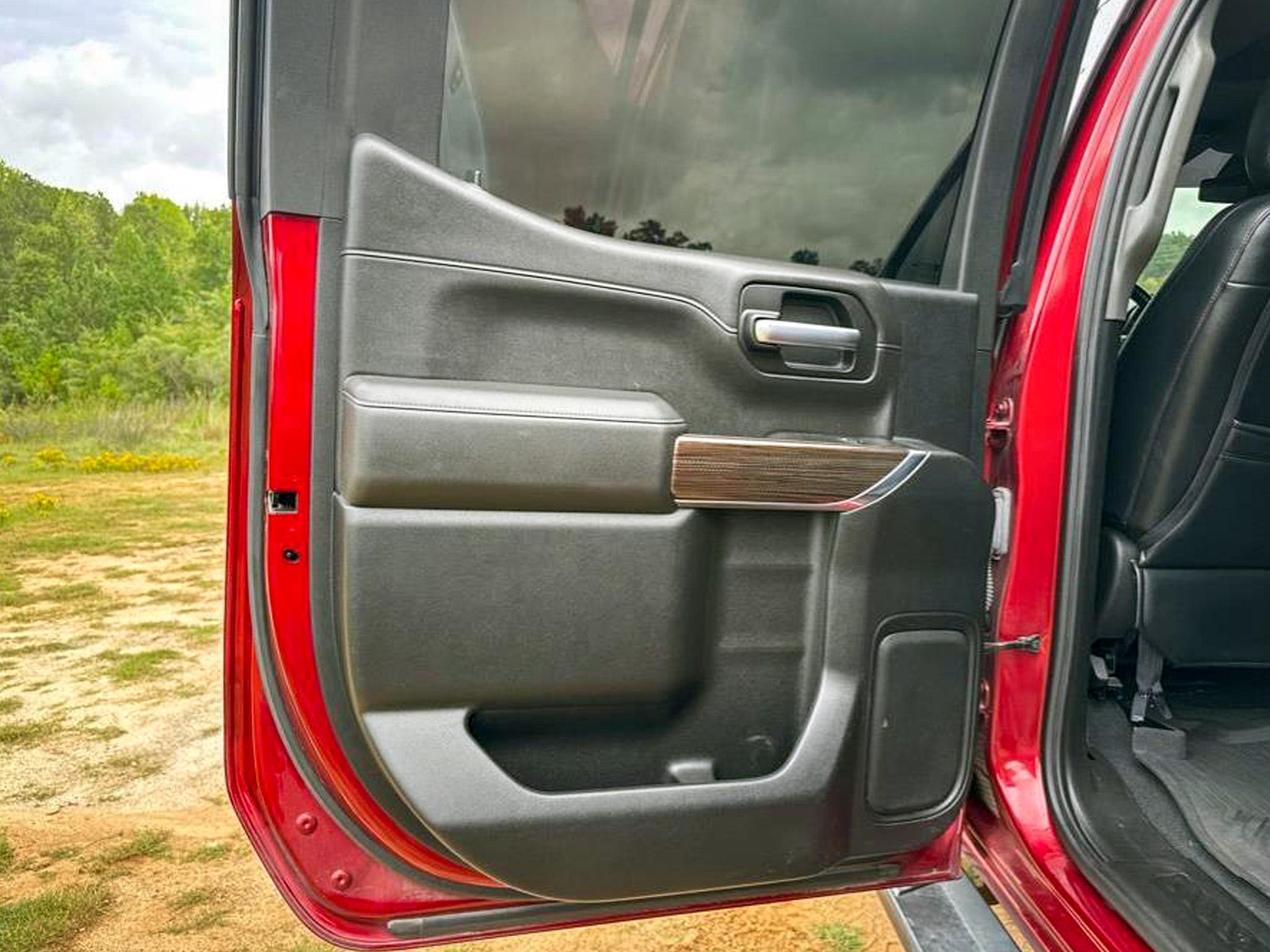 Chevrolet Silverado 1500 4WD Crew Cab 147" LT Trail Boss 2021