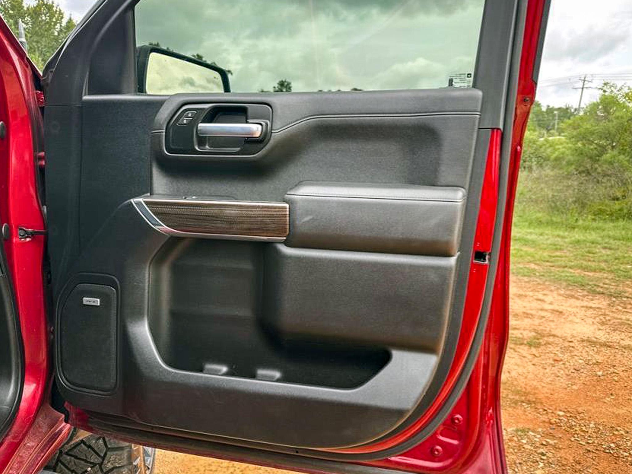 Chevrolet Silverado 1500 4WD Crew Cab 147" LT Trail Boss 2021