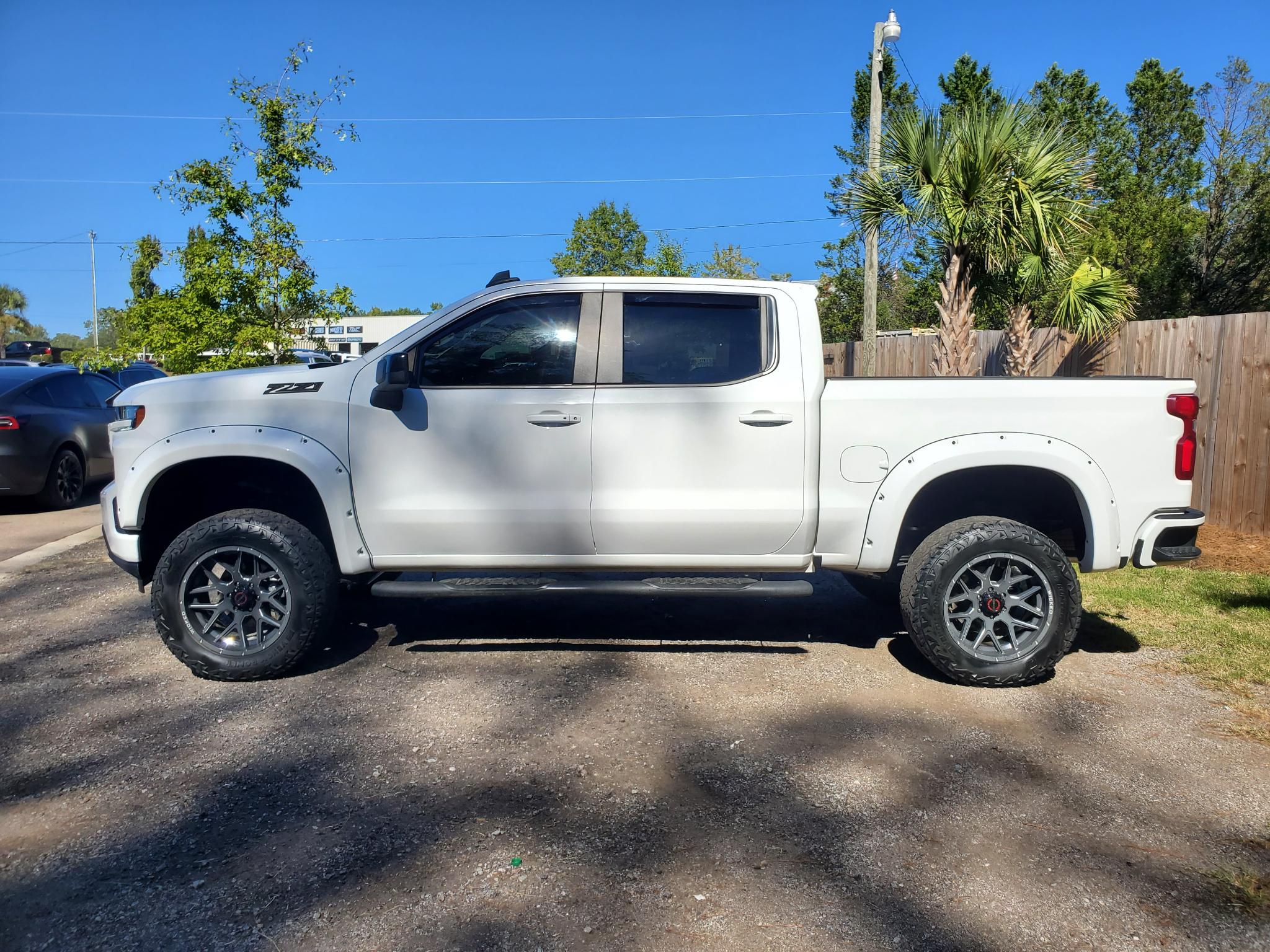 Chevrolet Silverado 1500 4WD Crew Cab 147" RST 2021