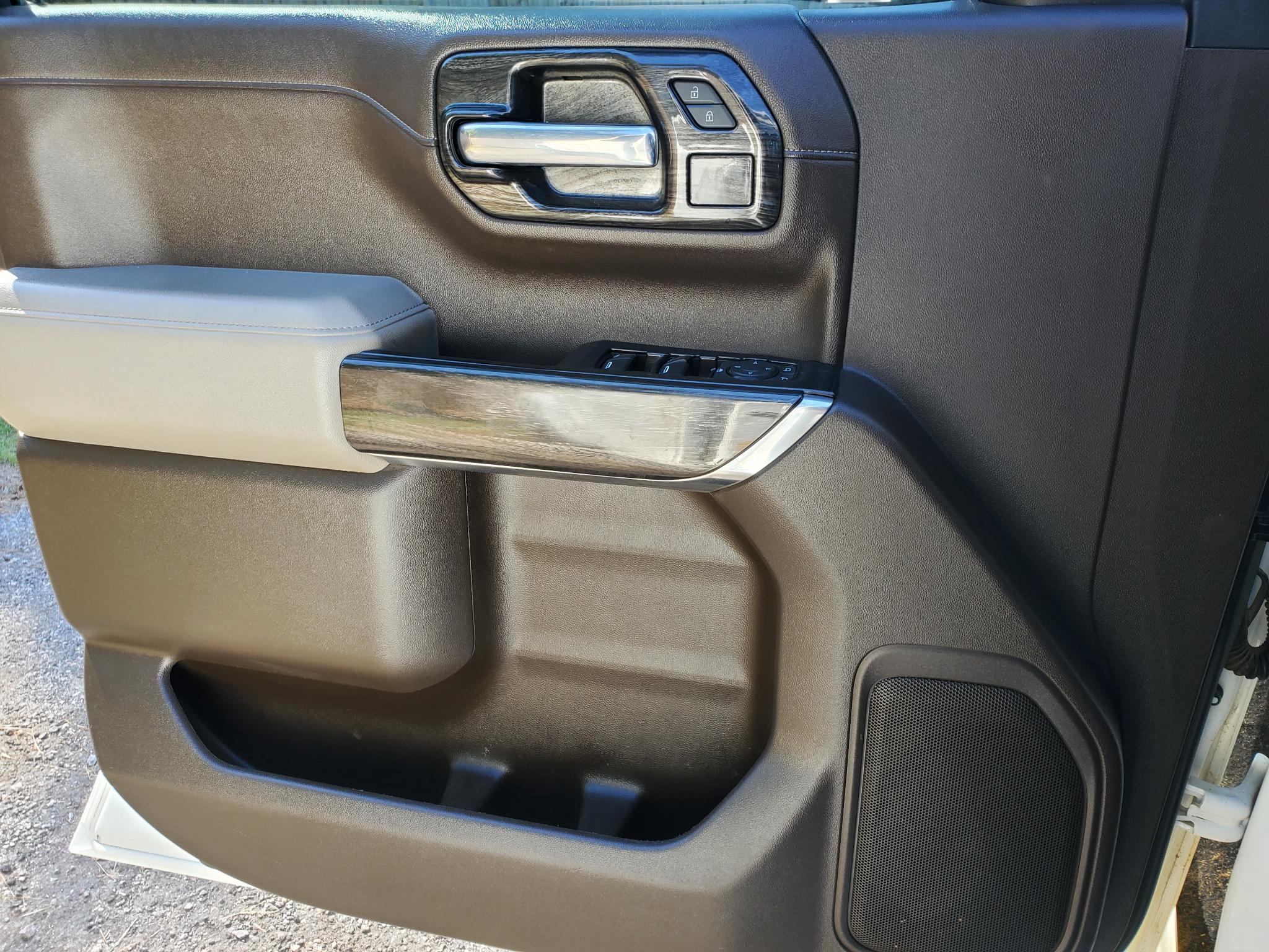 Chevrolet Silverado 1500 4WD Crew Cab 147" RST 2021