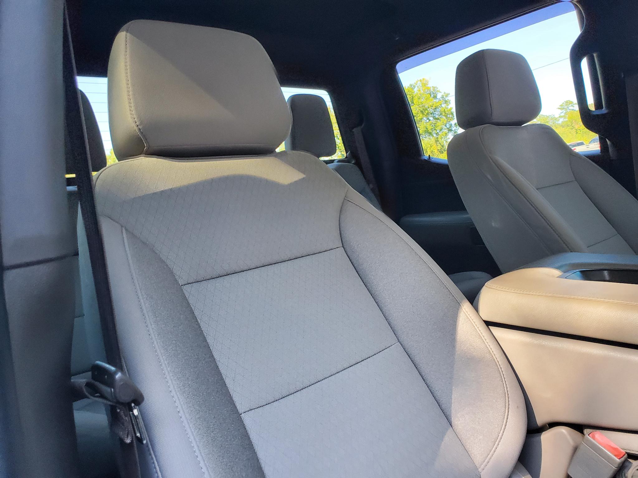 Chevrolet Silverado 1500 4WD Crew Cab 147" RST 2021
