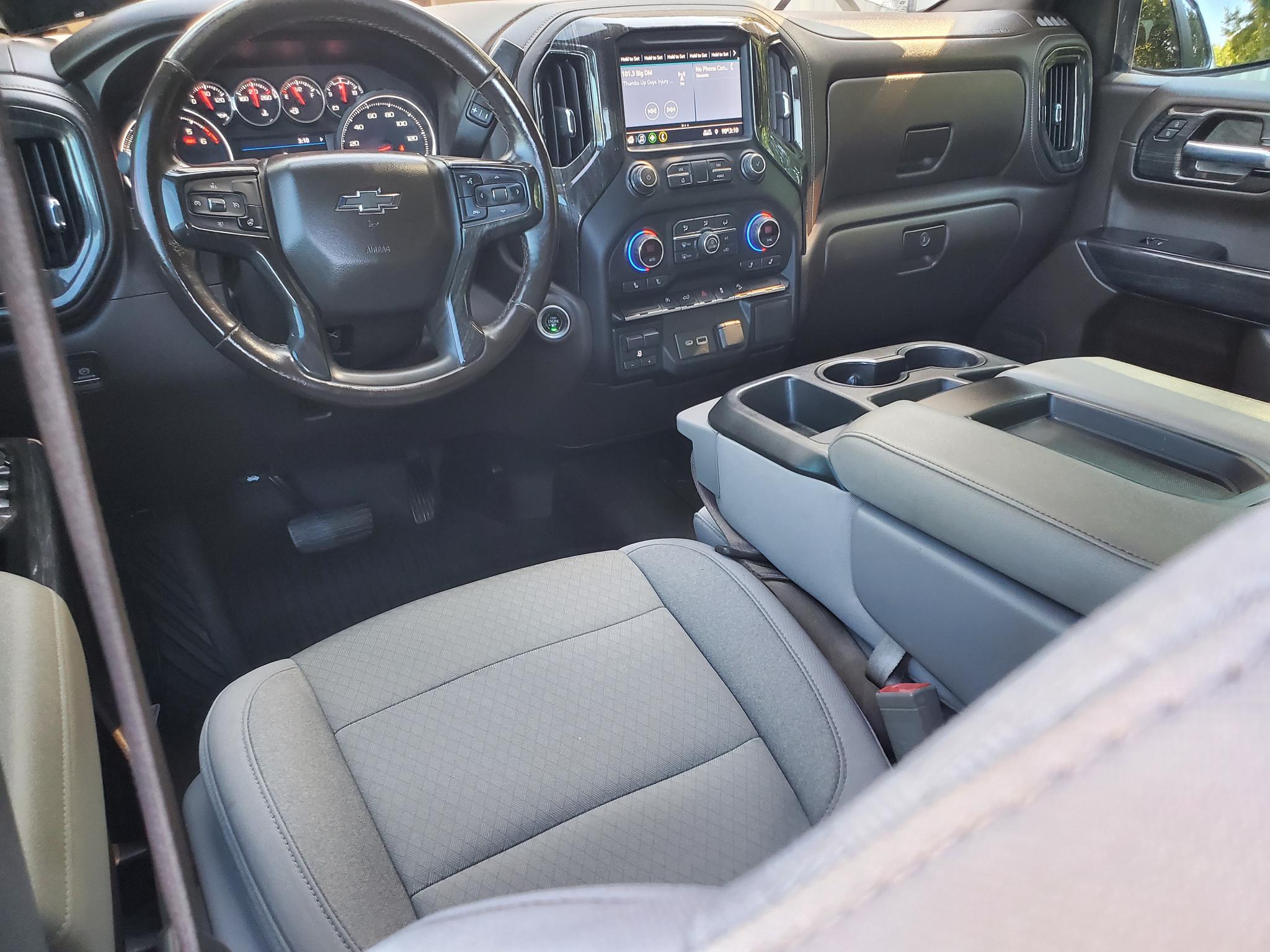 Chevrolet Silverado 1500 4WD Crew Cab 147" RST 2021