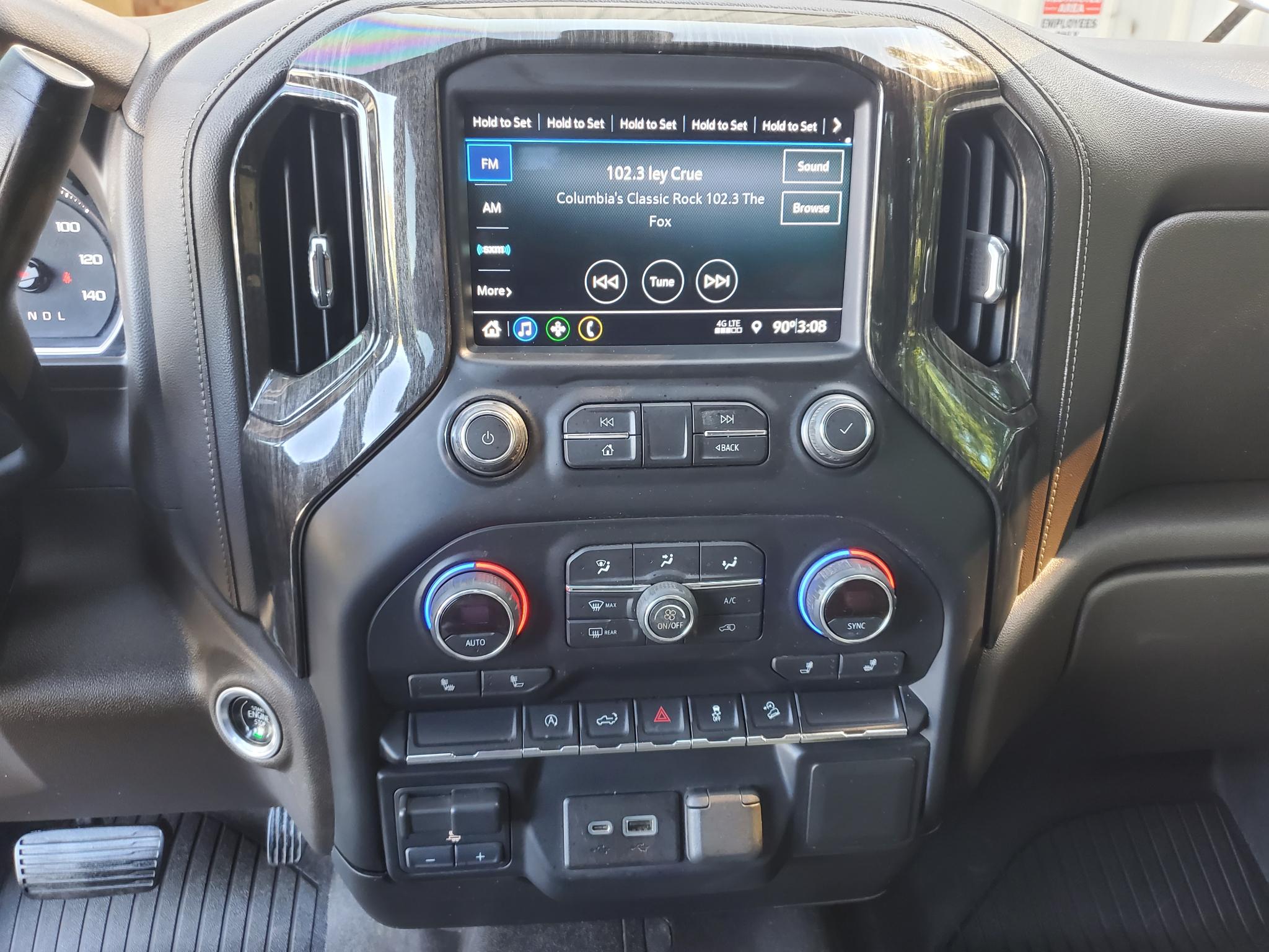 Chevrolet Silverado 1500 4WD Crew Cab 147" RST 2021