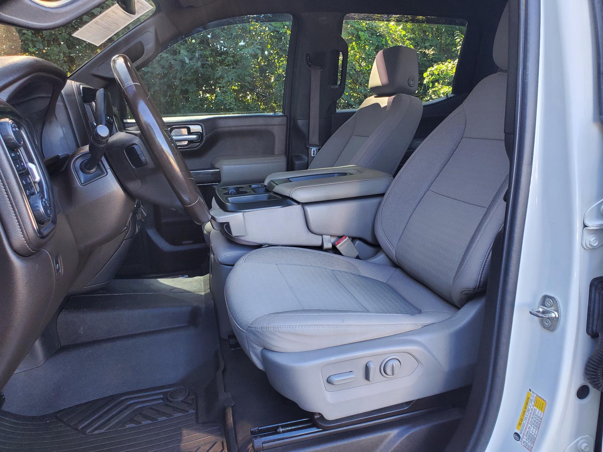 Chevrolet Silverado 1500 4WD Crew Cab 147" RST 2021