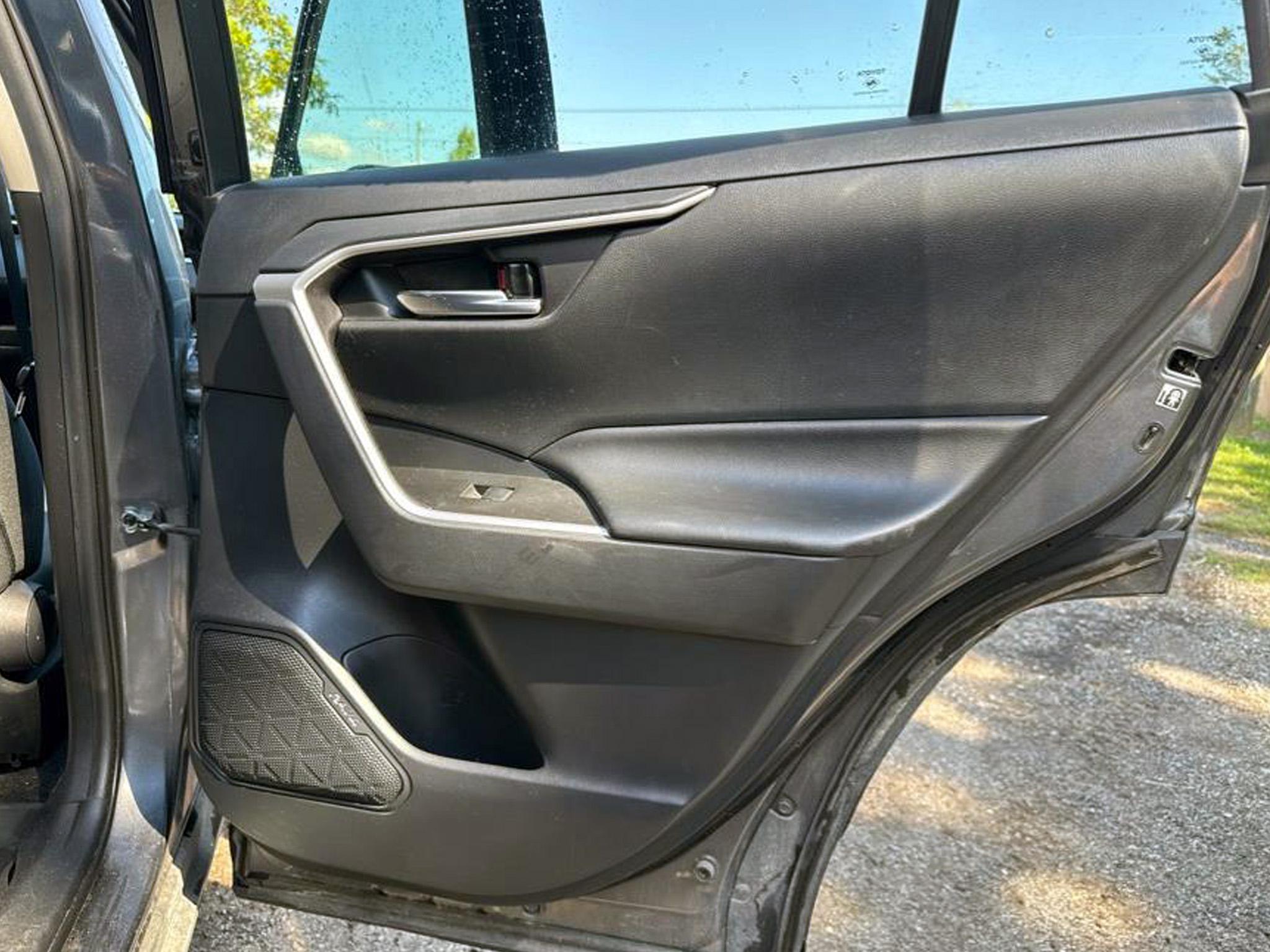Toyota RAV4 XLE AWD 2019