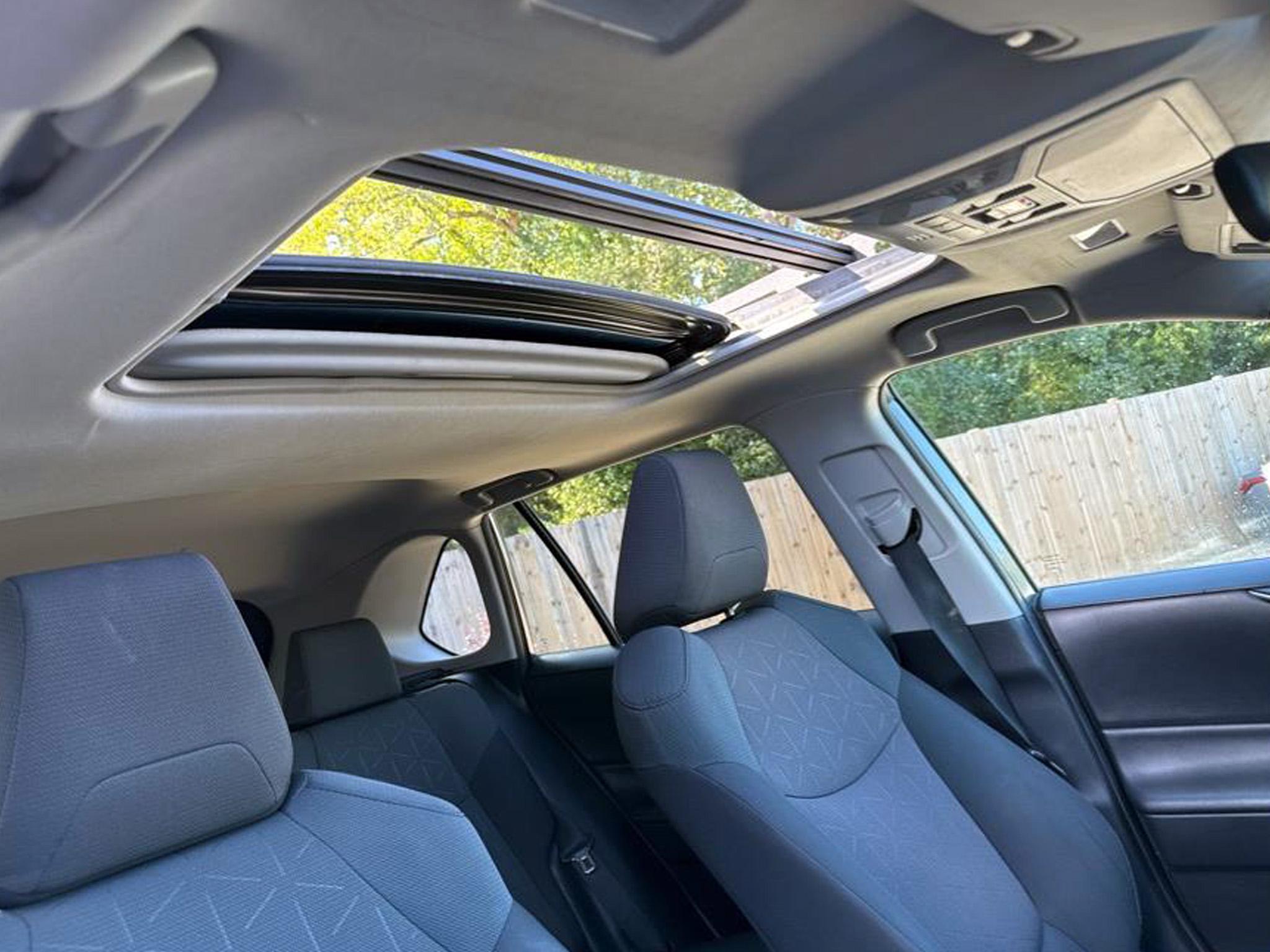 Toyota RAV4 XLE AWD 2019