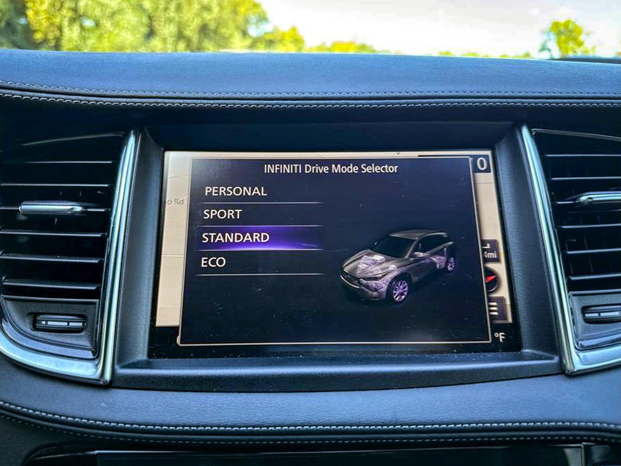 Infiniti QX50 ESSENTIAL AWD 2020