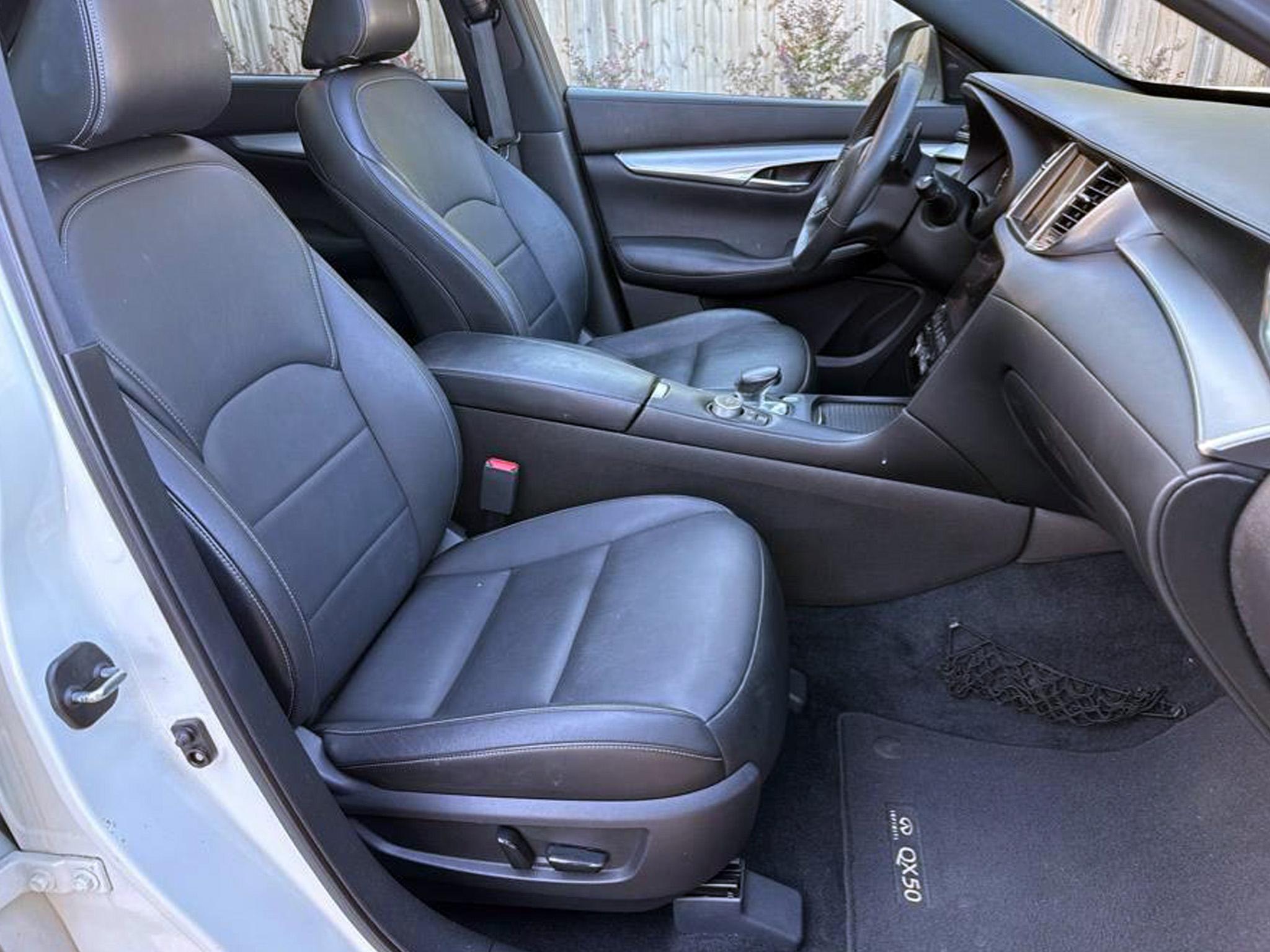 Infiniti QX50 ESSENTIAL AWD 2020