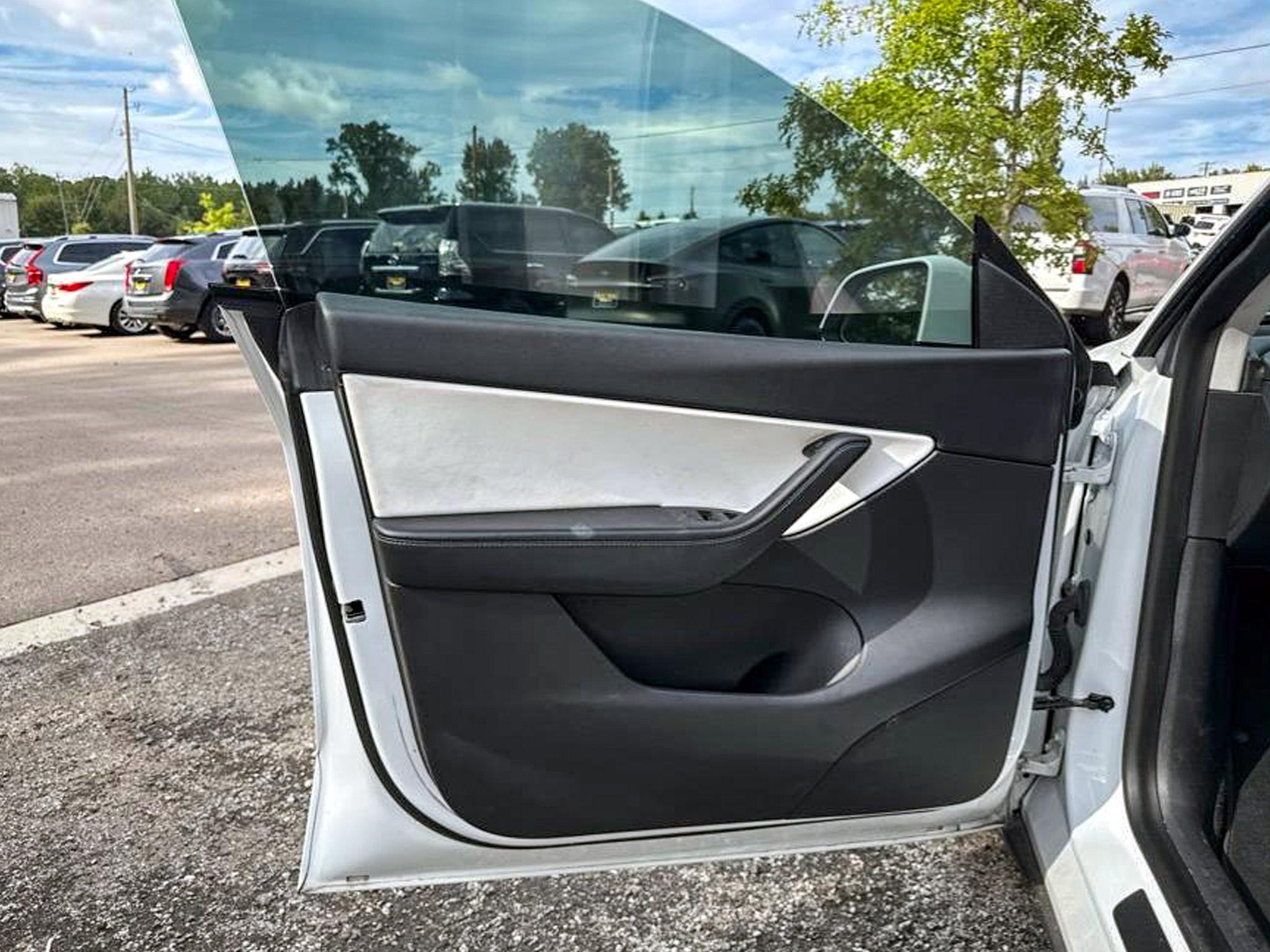 Tesla Model Y Performance AWD 2021
