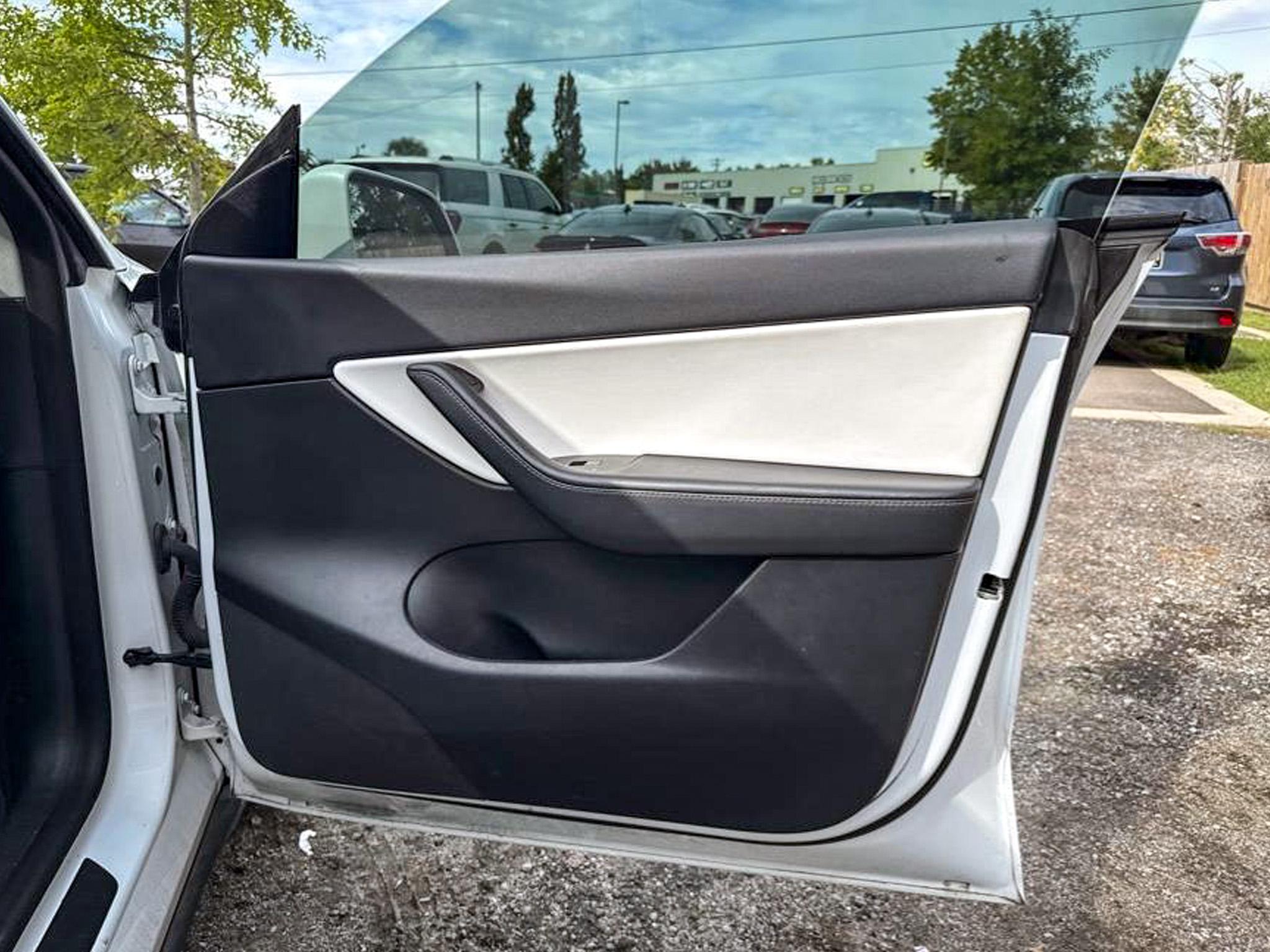 Tesla Model Y Performance AWD 2021