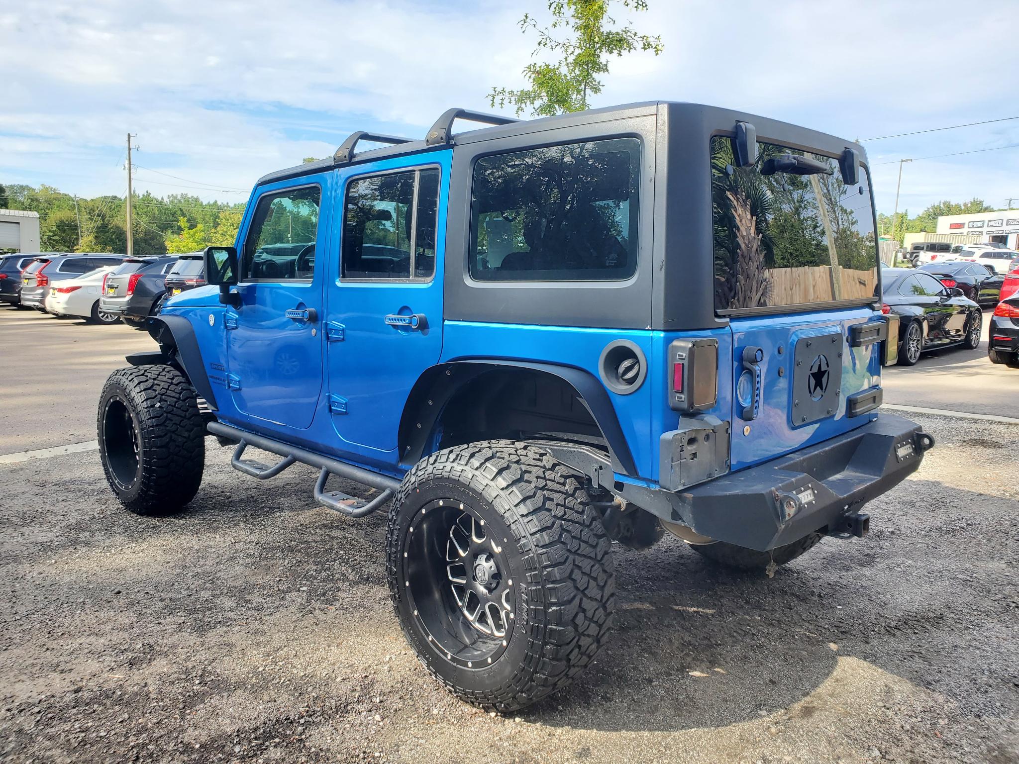 Jeep Wrangler Unlimited 4WD 4dr Sport 2016